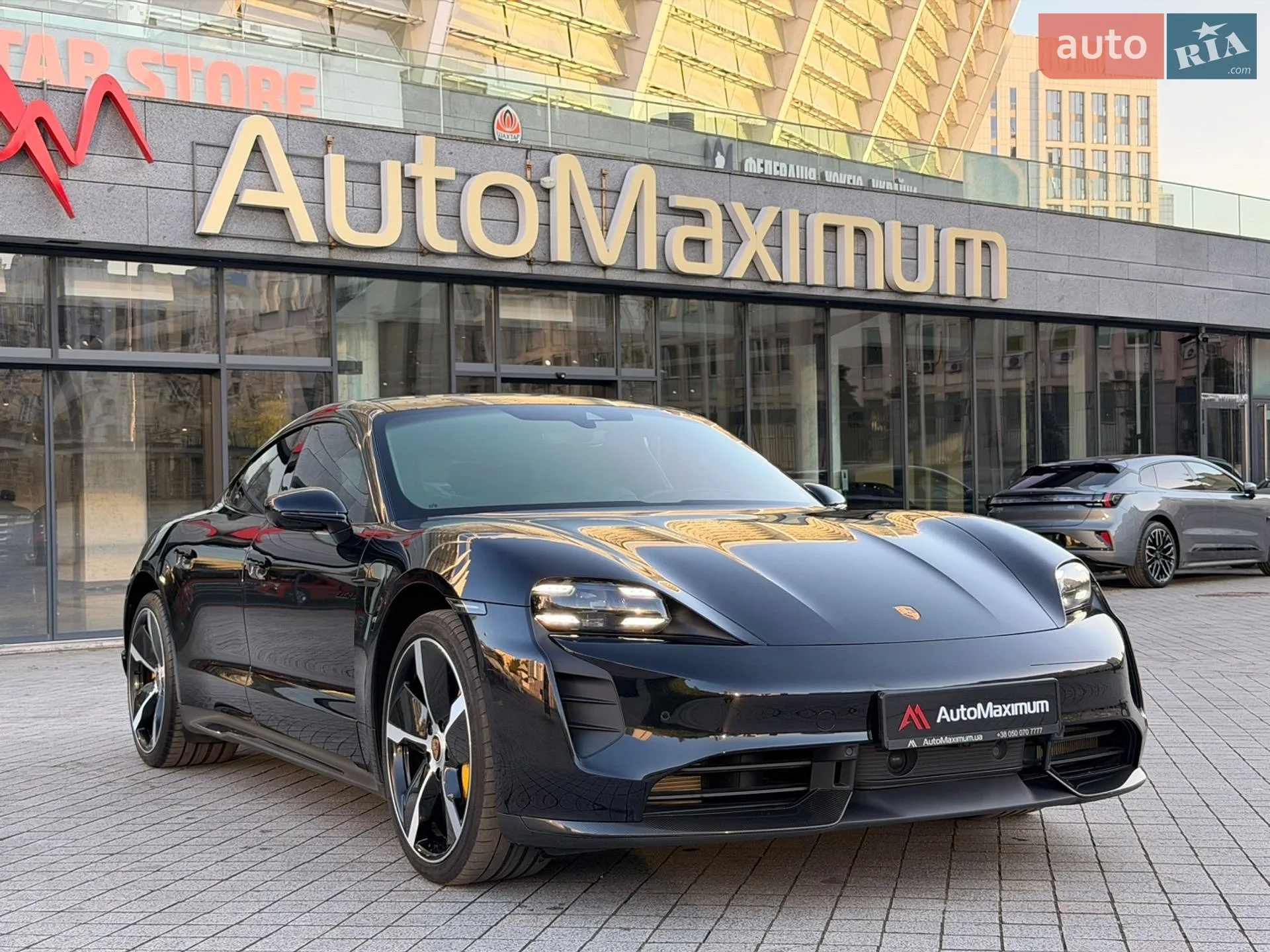 Porsche Taycan, 2021