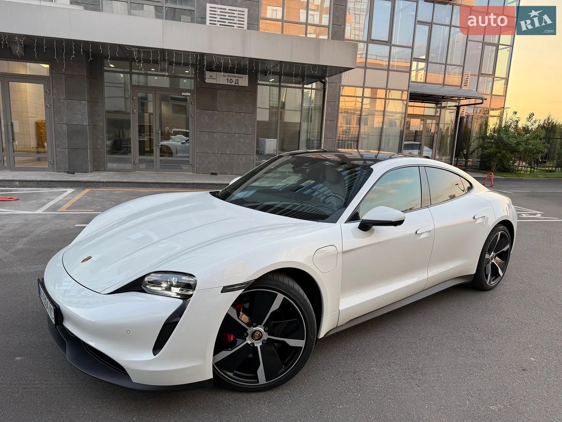 Porsche Taycan, 2021