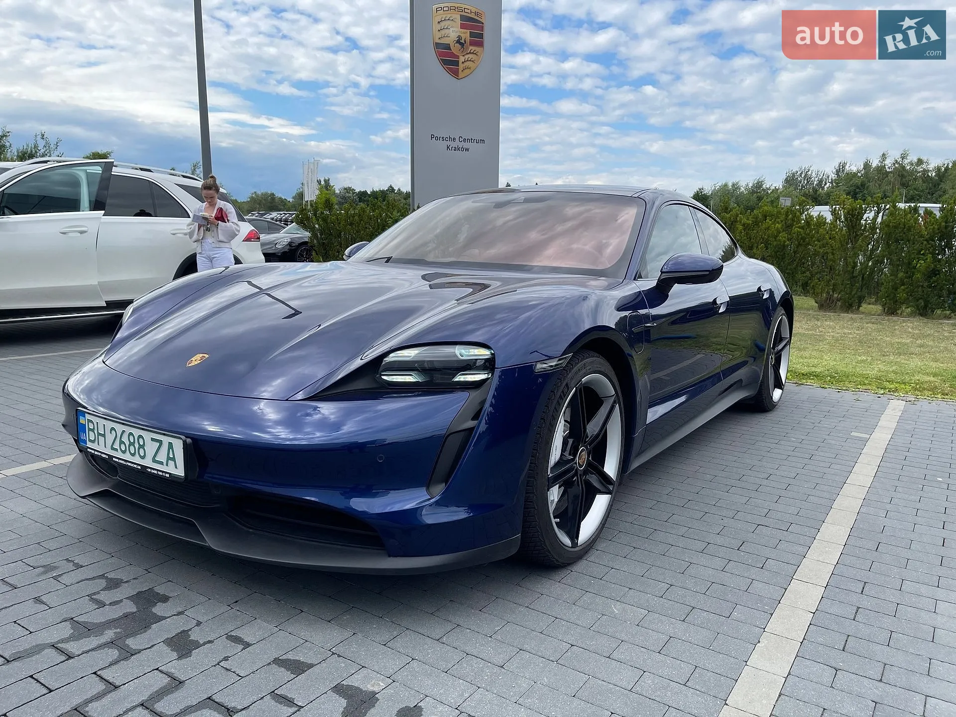 Porsche Taycan, 2020