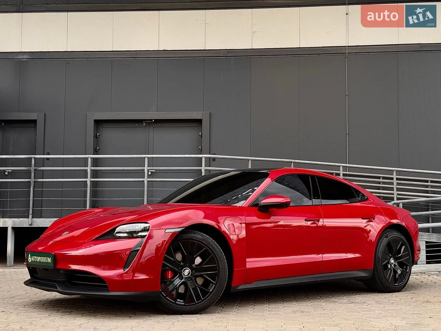Porsche Taycan, 2022