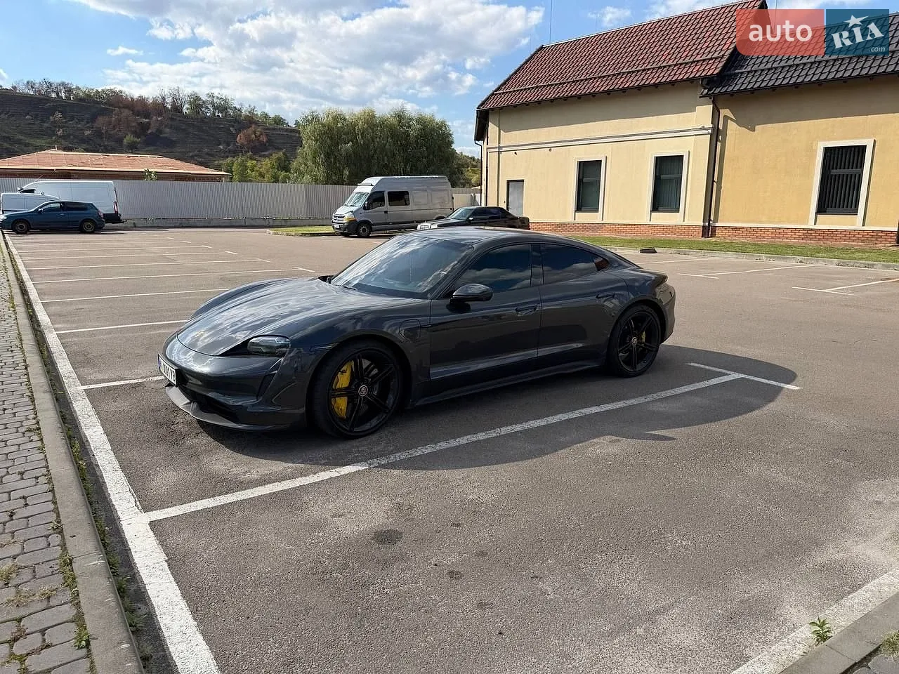 Porsche Taycan, 2020