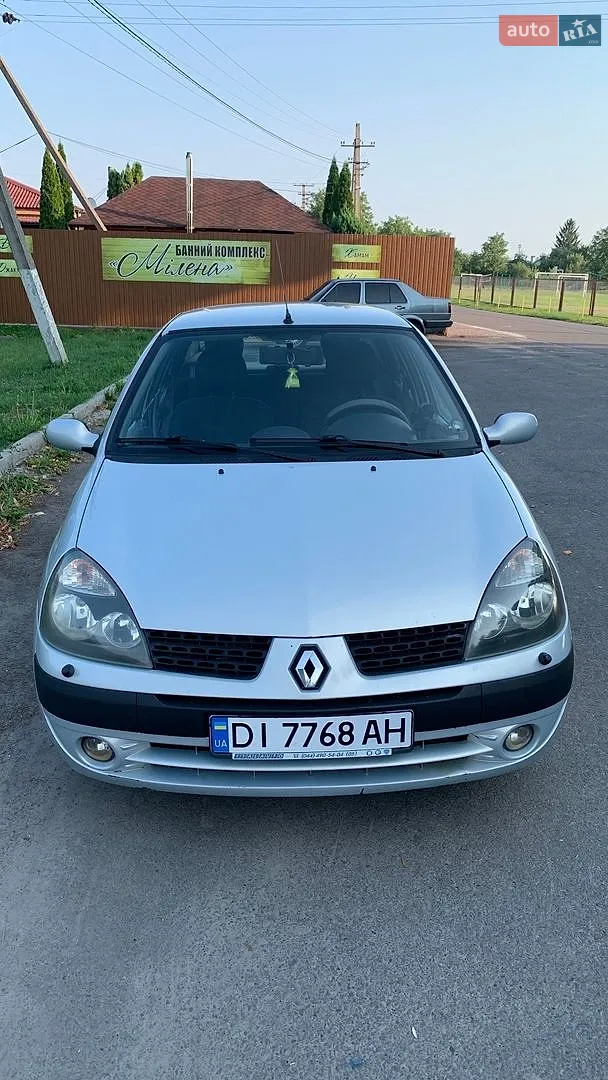 Renault Clio Symbol, 2002