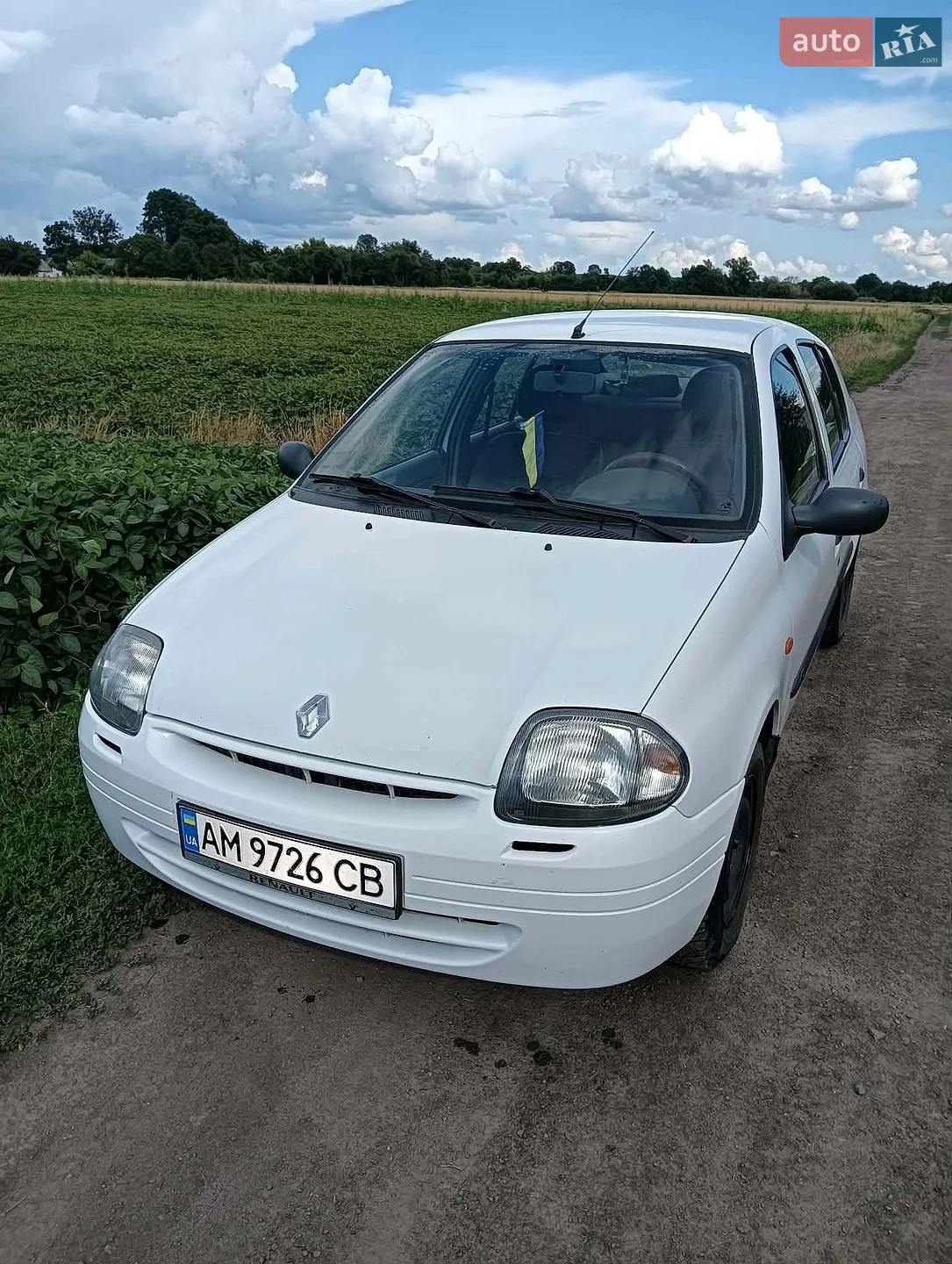 Renault Clio Symbol, 2001