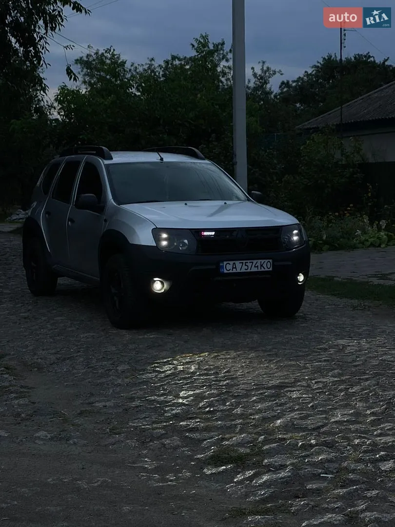 Renault Duster, 2011