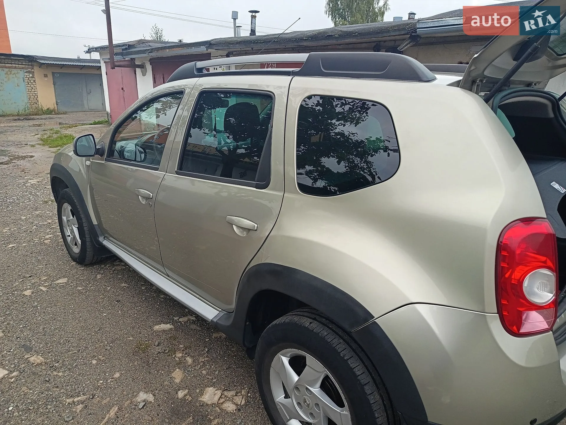 Renault Duster, 2011