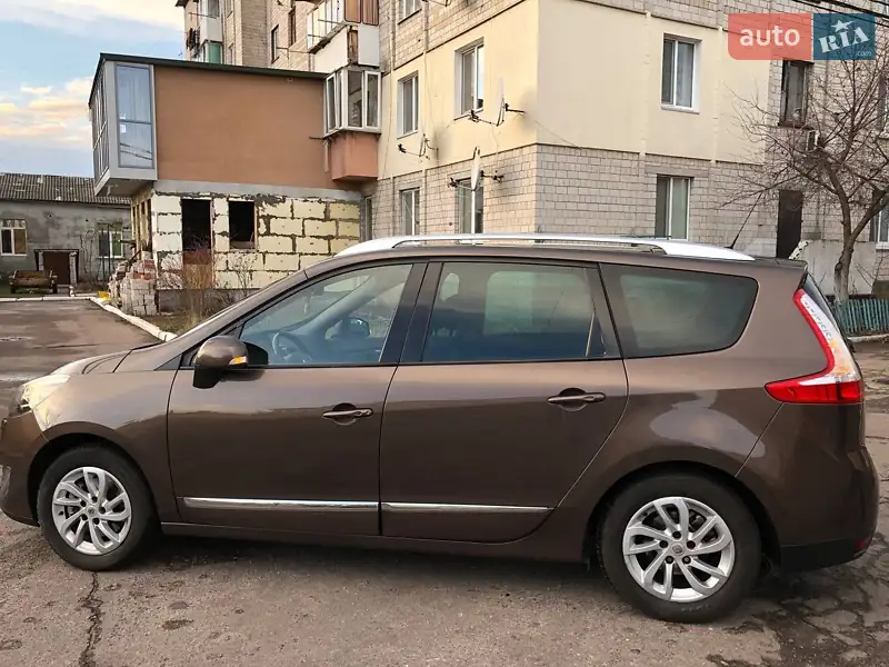 Renault Grand Scenic, 2012