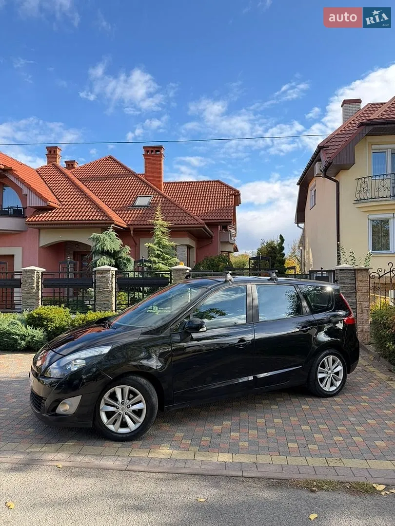 Renault Grand Scenic, 2011