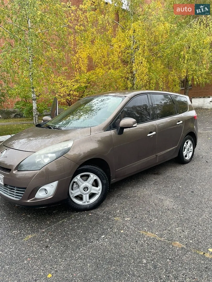Renault Grand Scenic, 2010