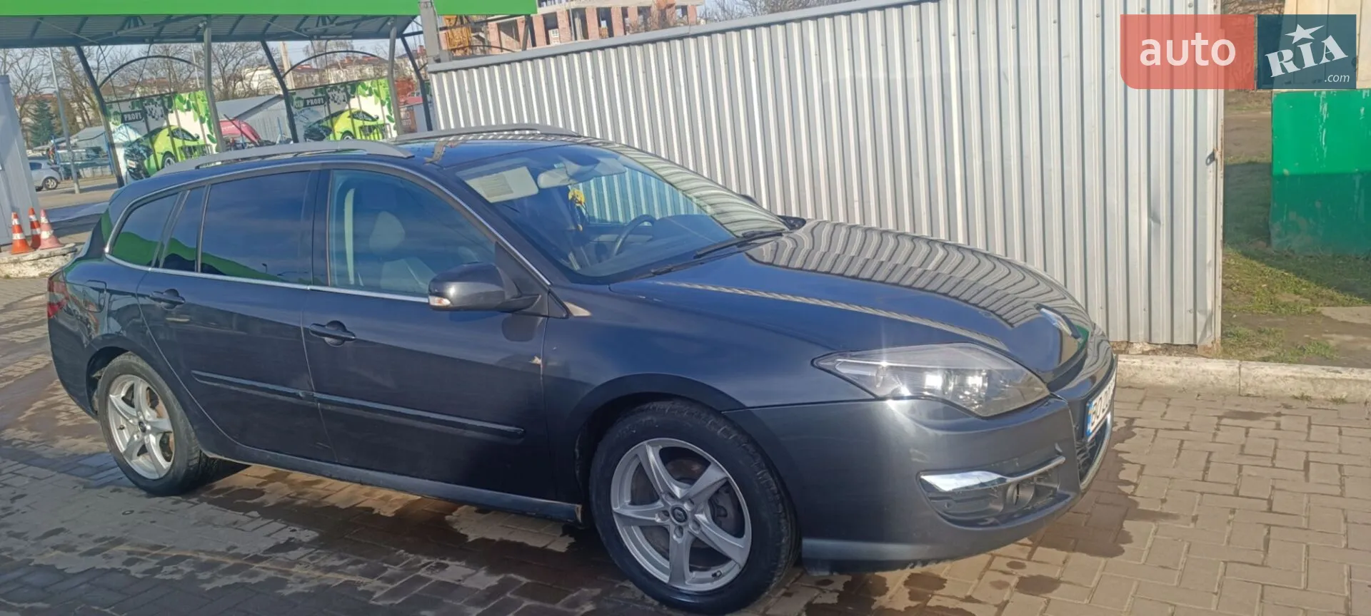 Renault Laguna, 2011