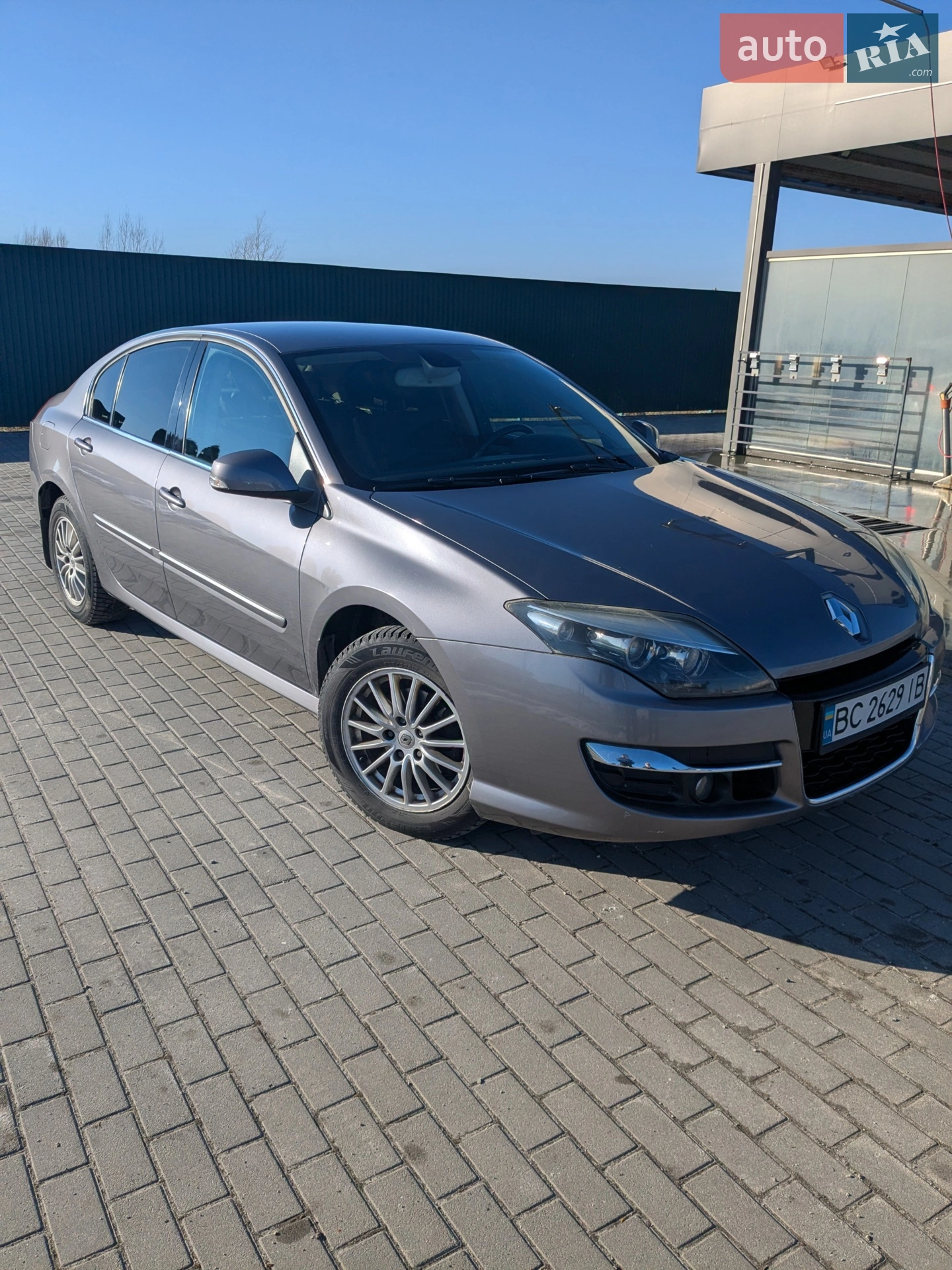 Renault Laguna, 2011