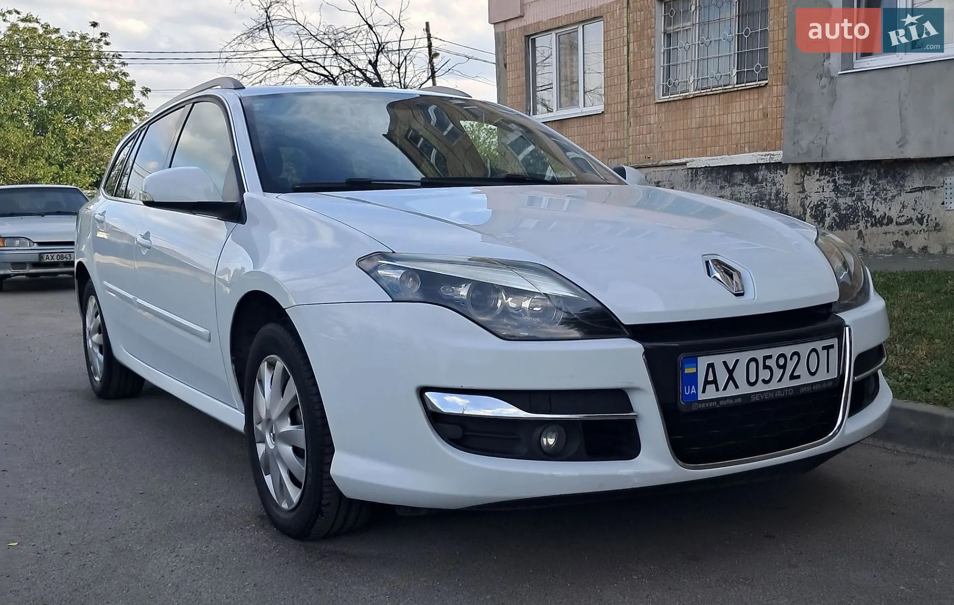 Renault Laguna, 2011