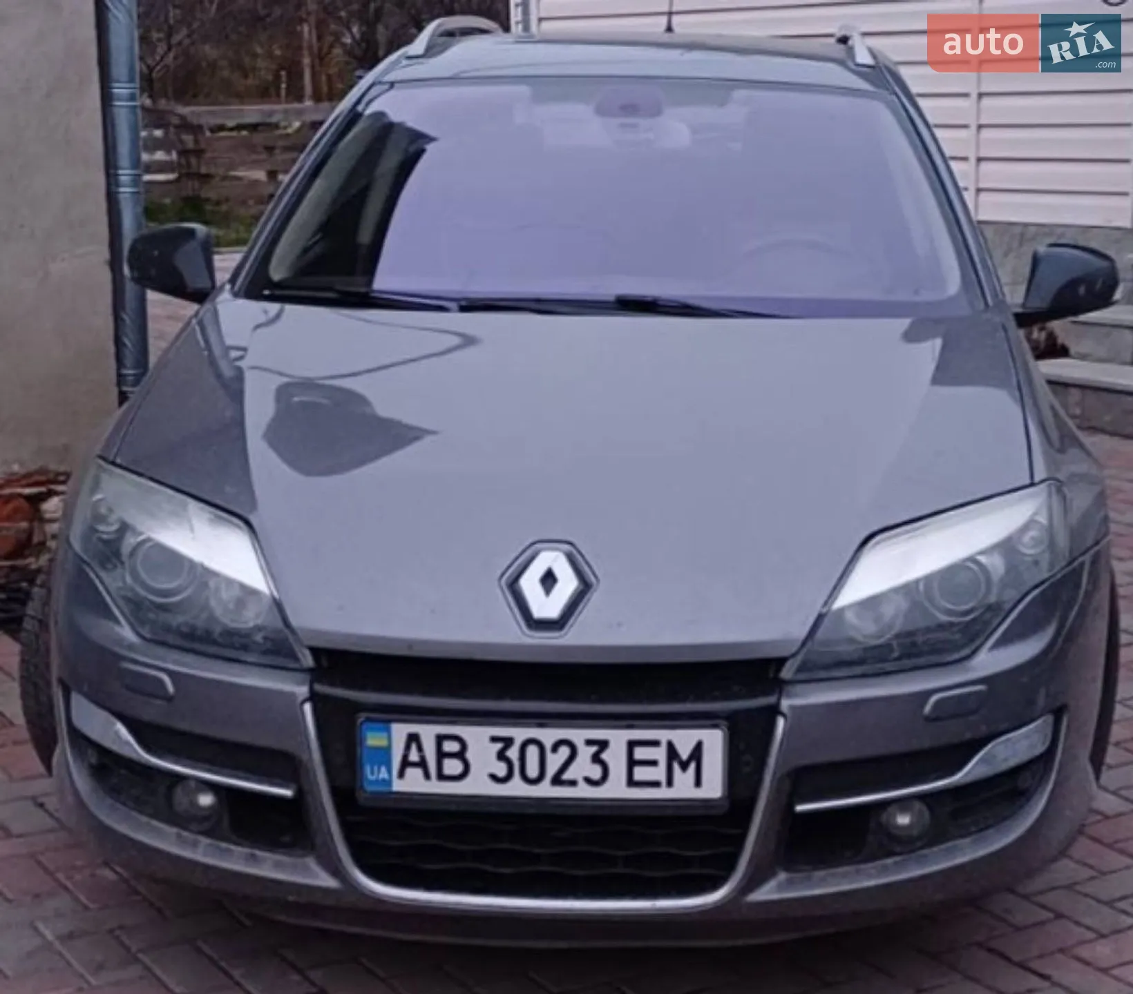 Renault Laguna, 2011
