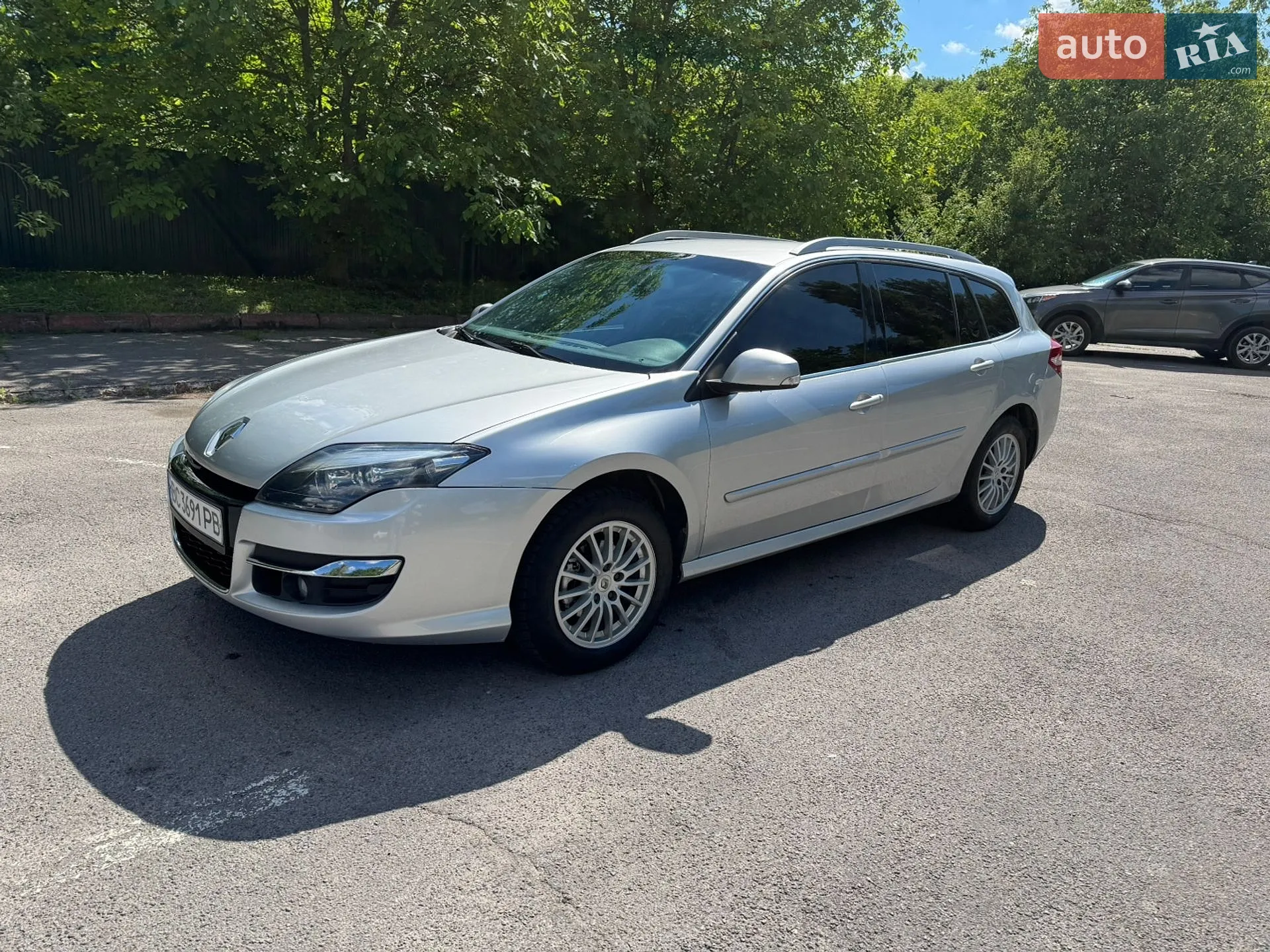 Renault Laguna, 2012