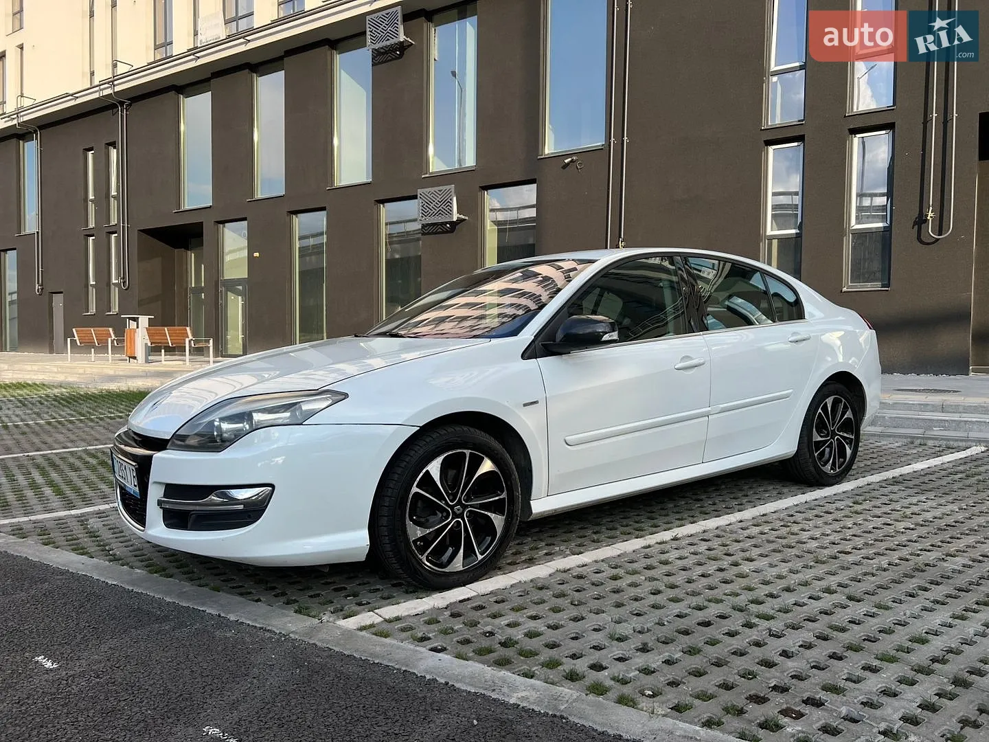 Renault Laguna 2013 — 1