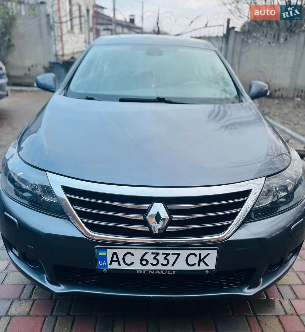 Renault Latitude, 2011