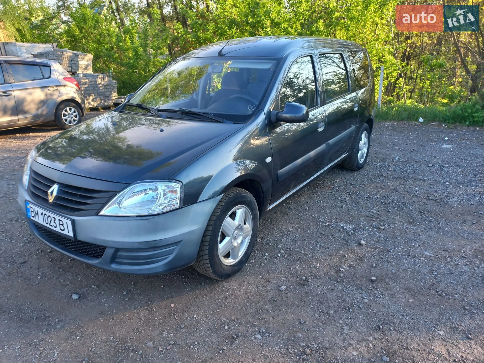 Renault Logan MCV, 2011