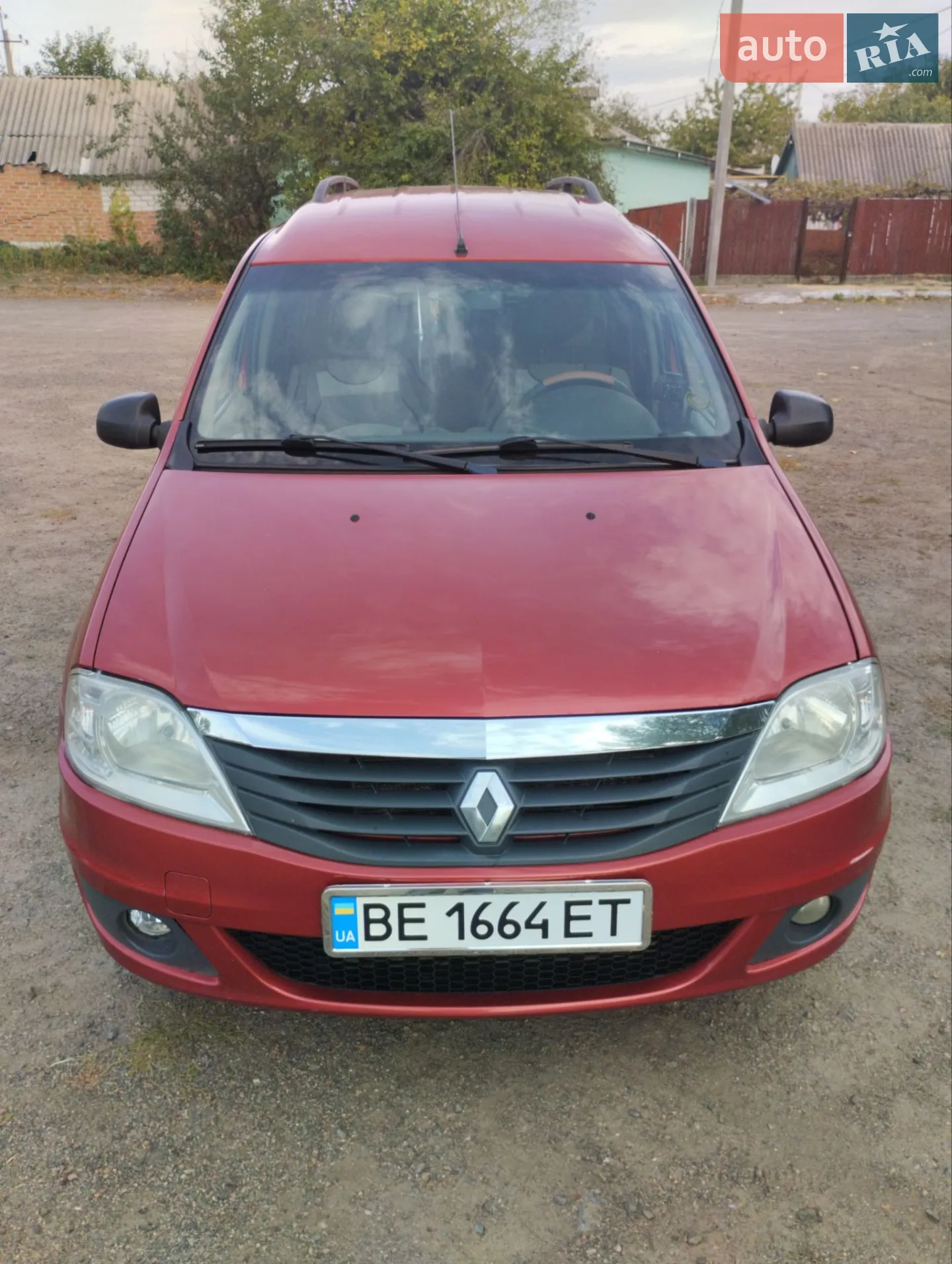 Renault Logan, 2011