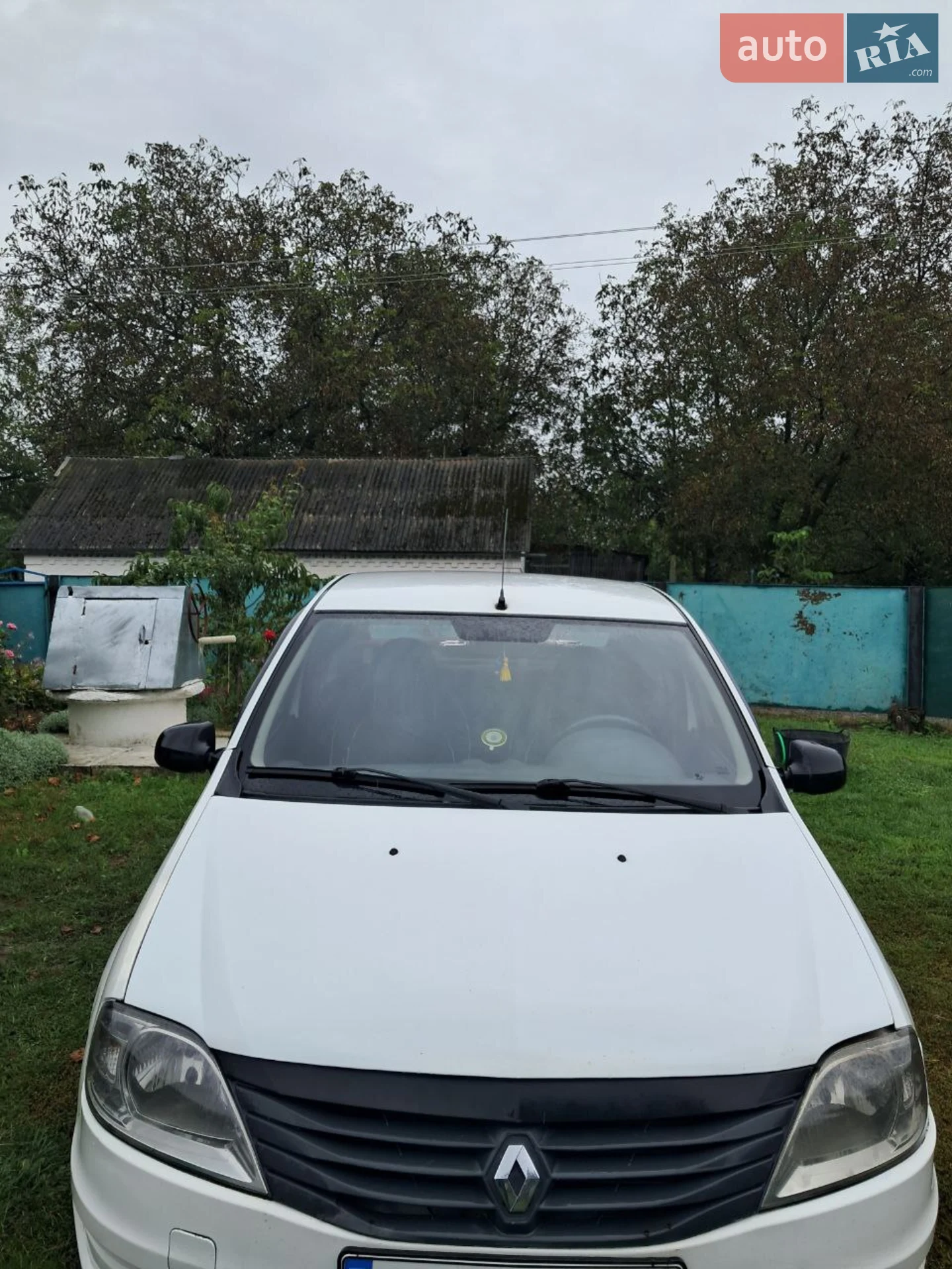 Renault Logan, 2011