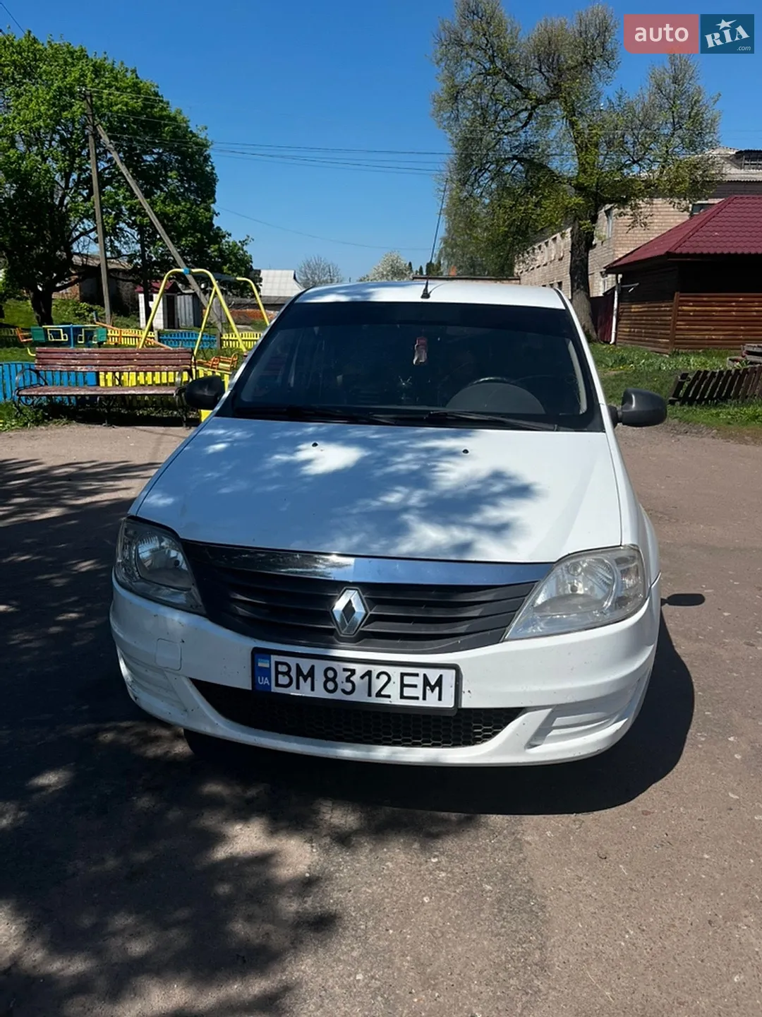 Renault Logan, 2012