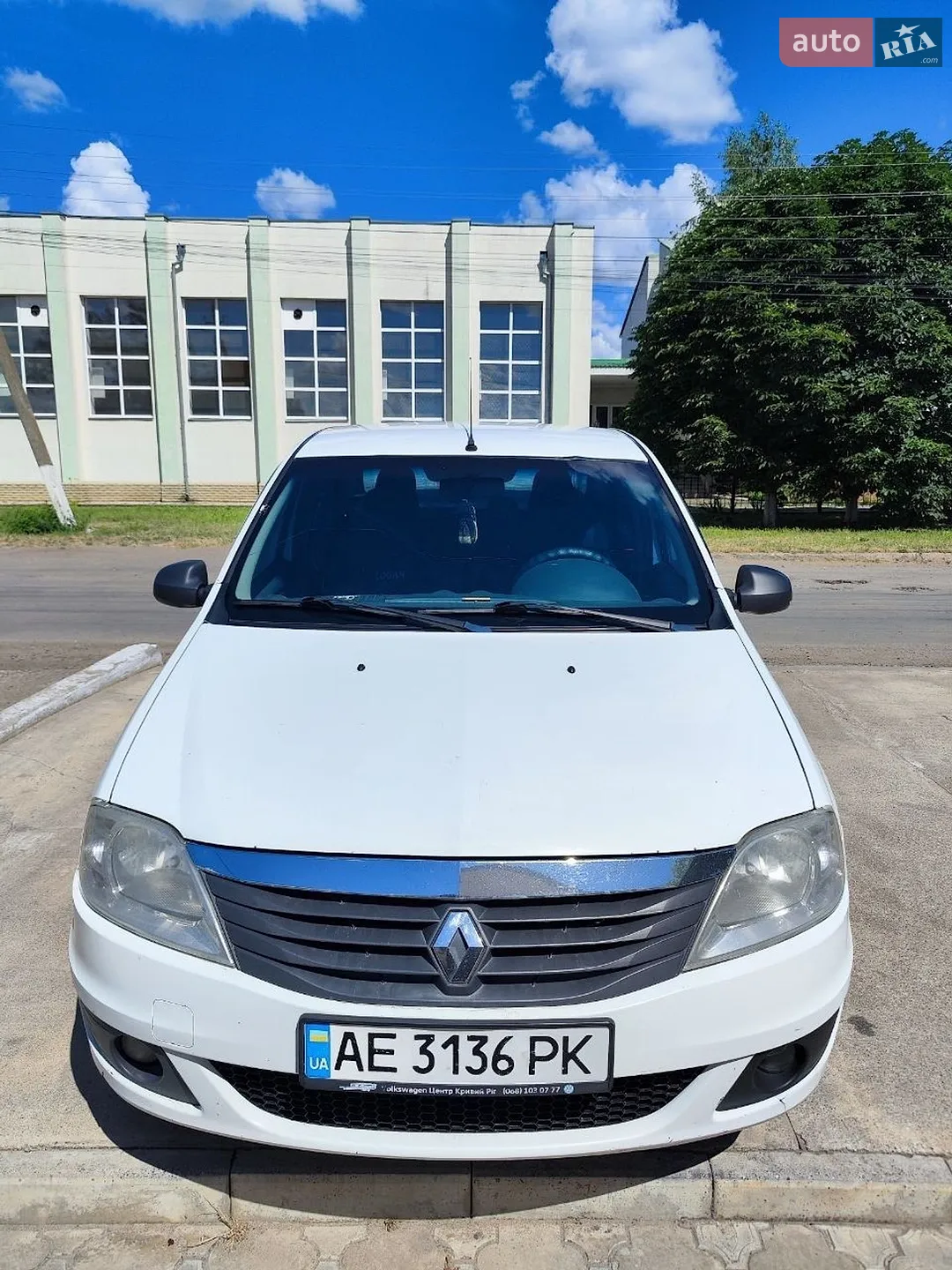 Renault Logan, 2011