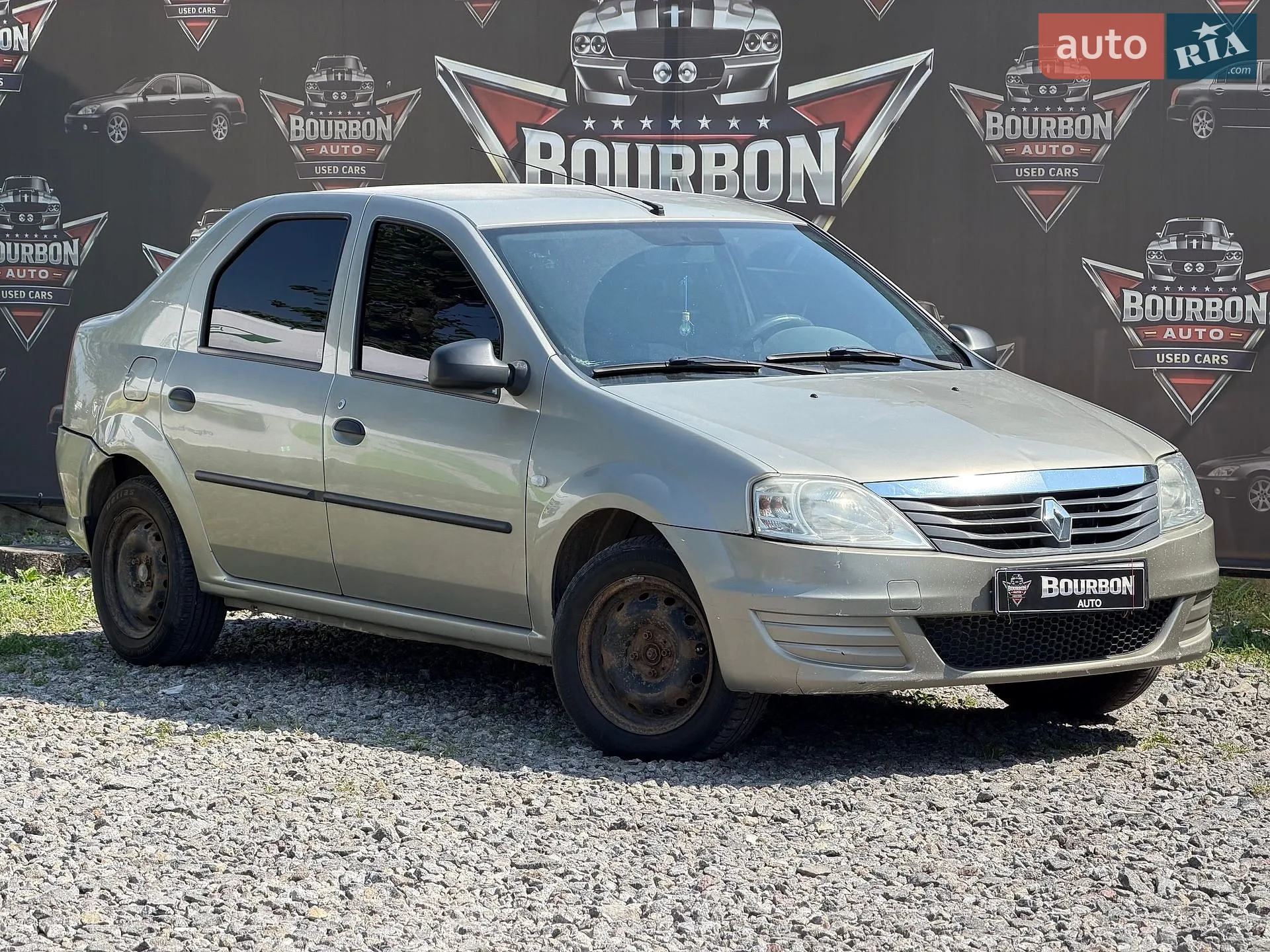 Renault Logan, 2012
