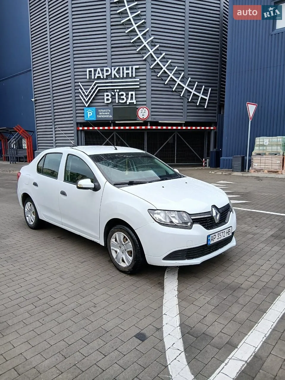 Renault Logan, 2016