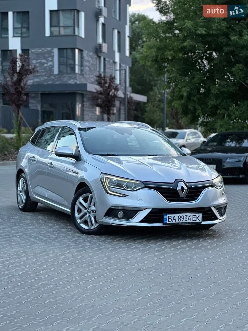 Renault Megane 2017 — 1