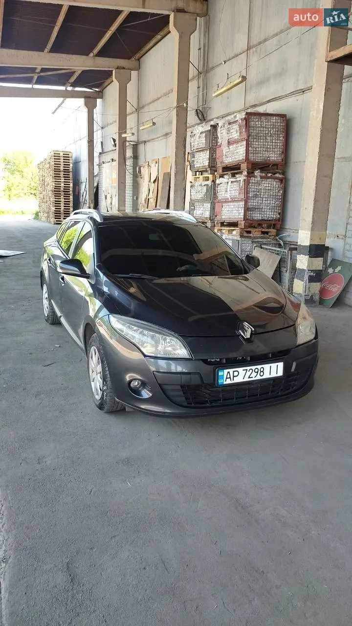 Renault Megane 2011 — 1