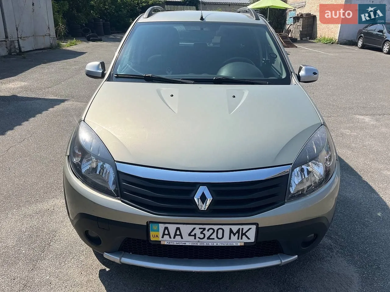 Renault Sandero, 2012