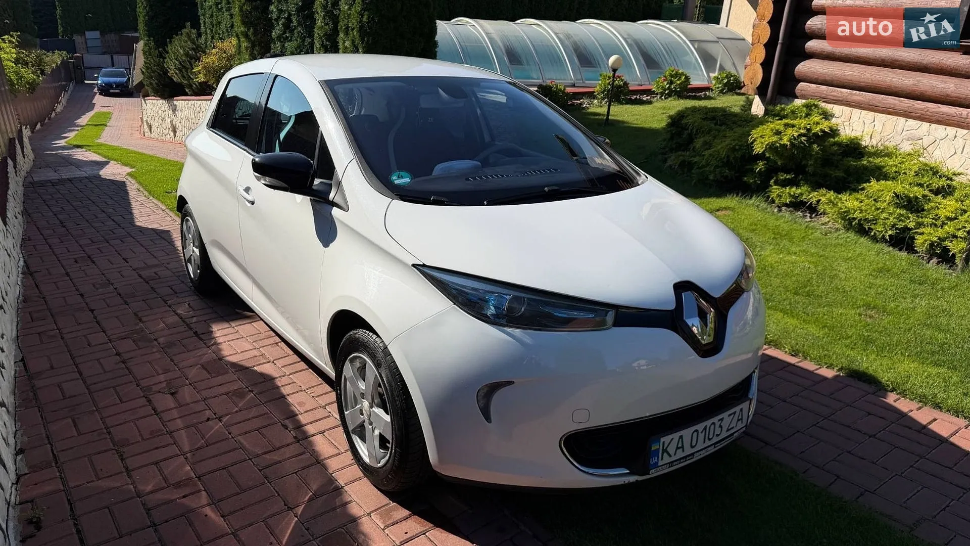 Renault Zoe 2014 — 1
