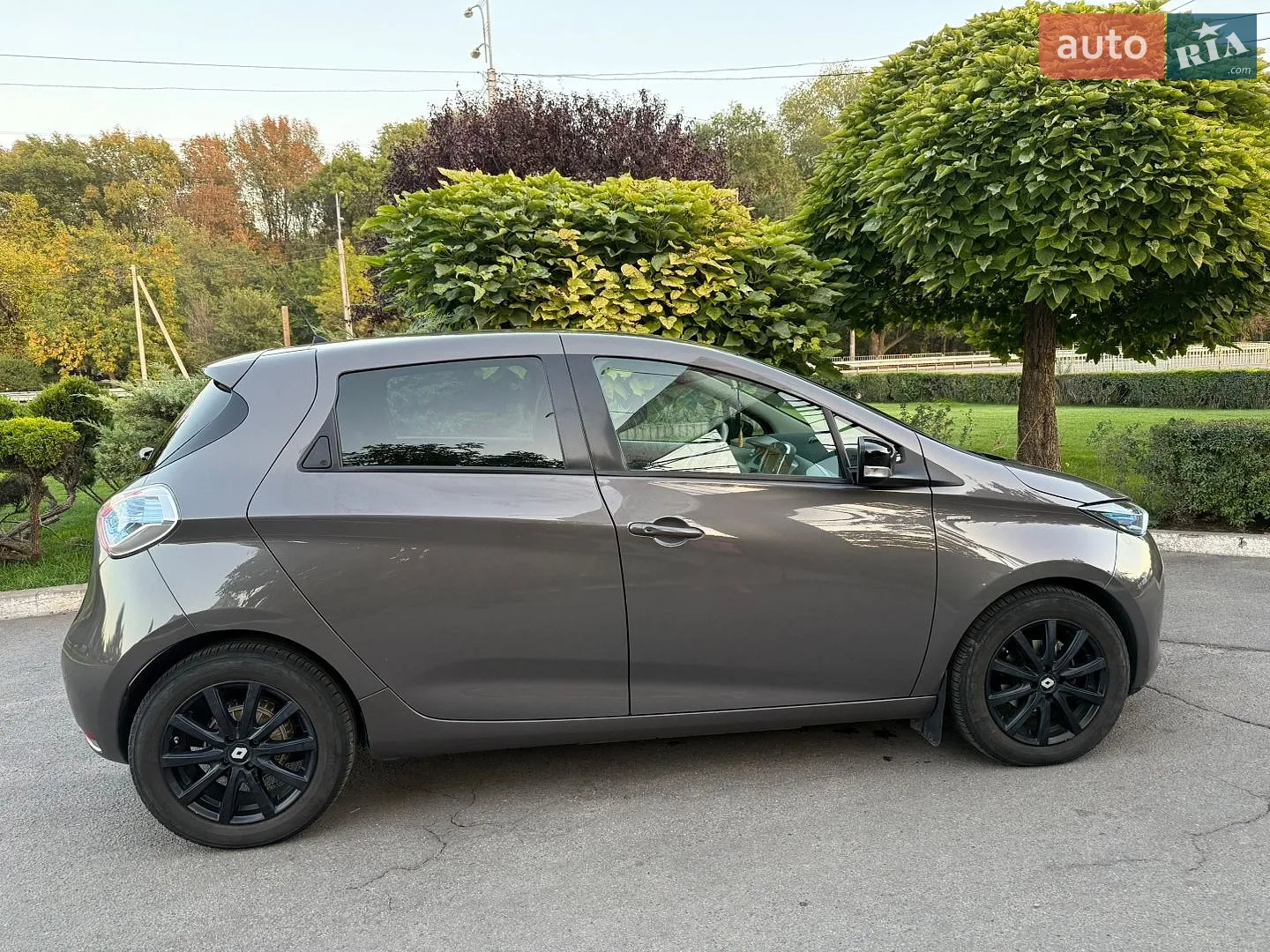 Renault Zoe 2017 — 1