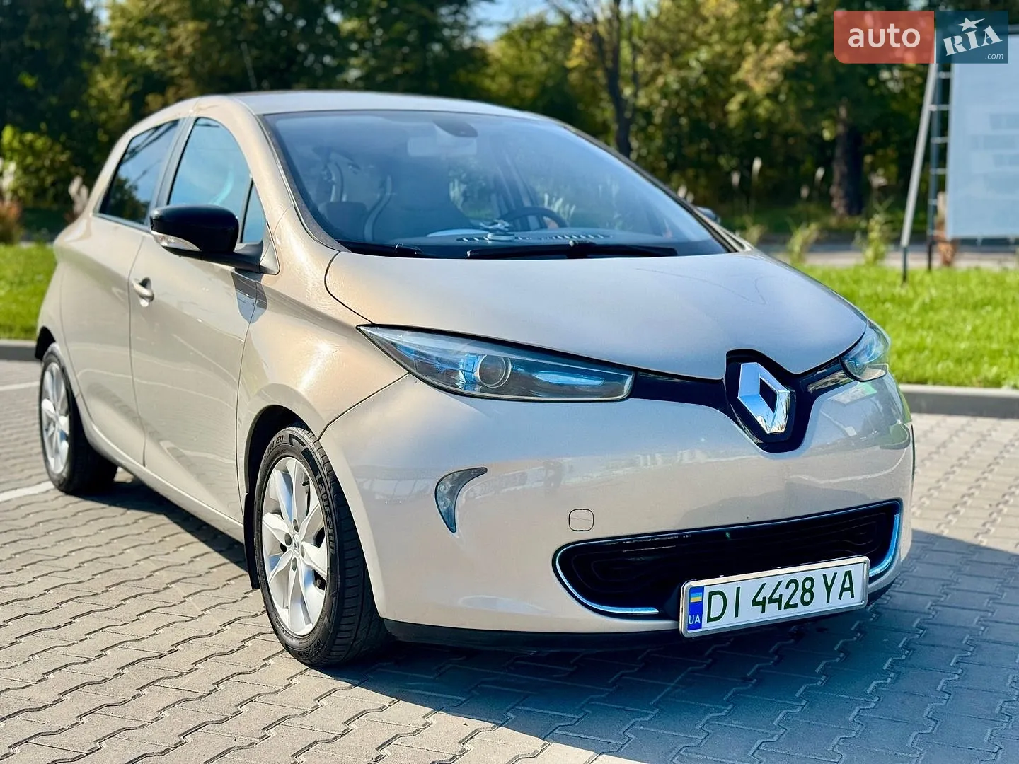 Renault Zoe, 2013
