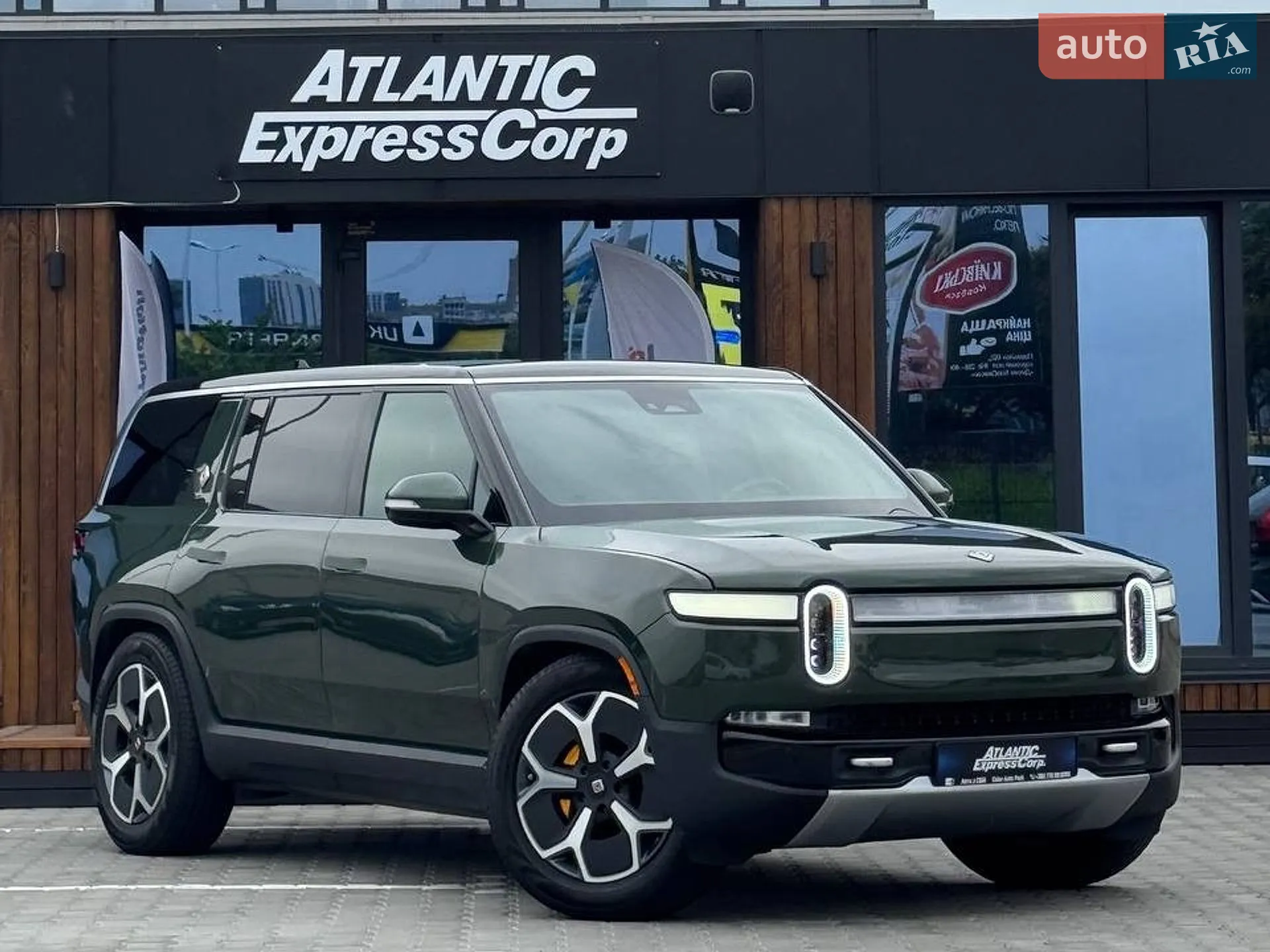 Rivian R1S, 2024