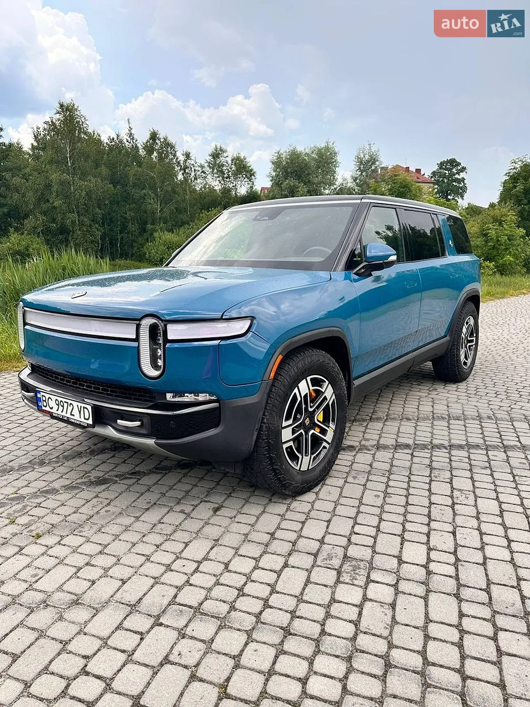 Rivian R1S, 2022