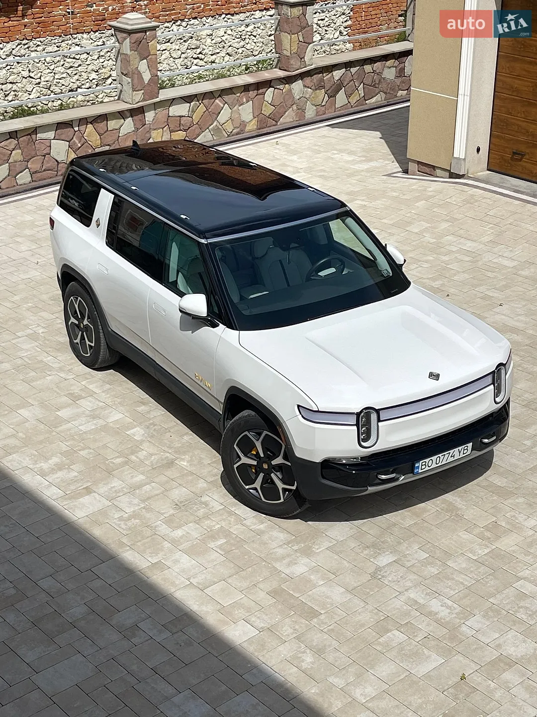 Rivian R1S, 2023