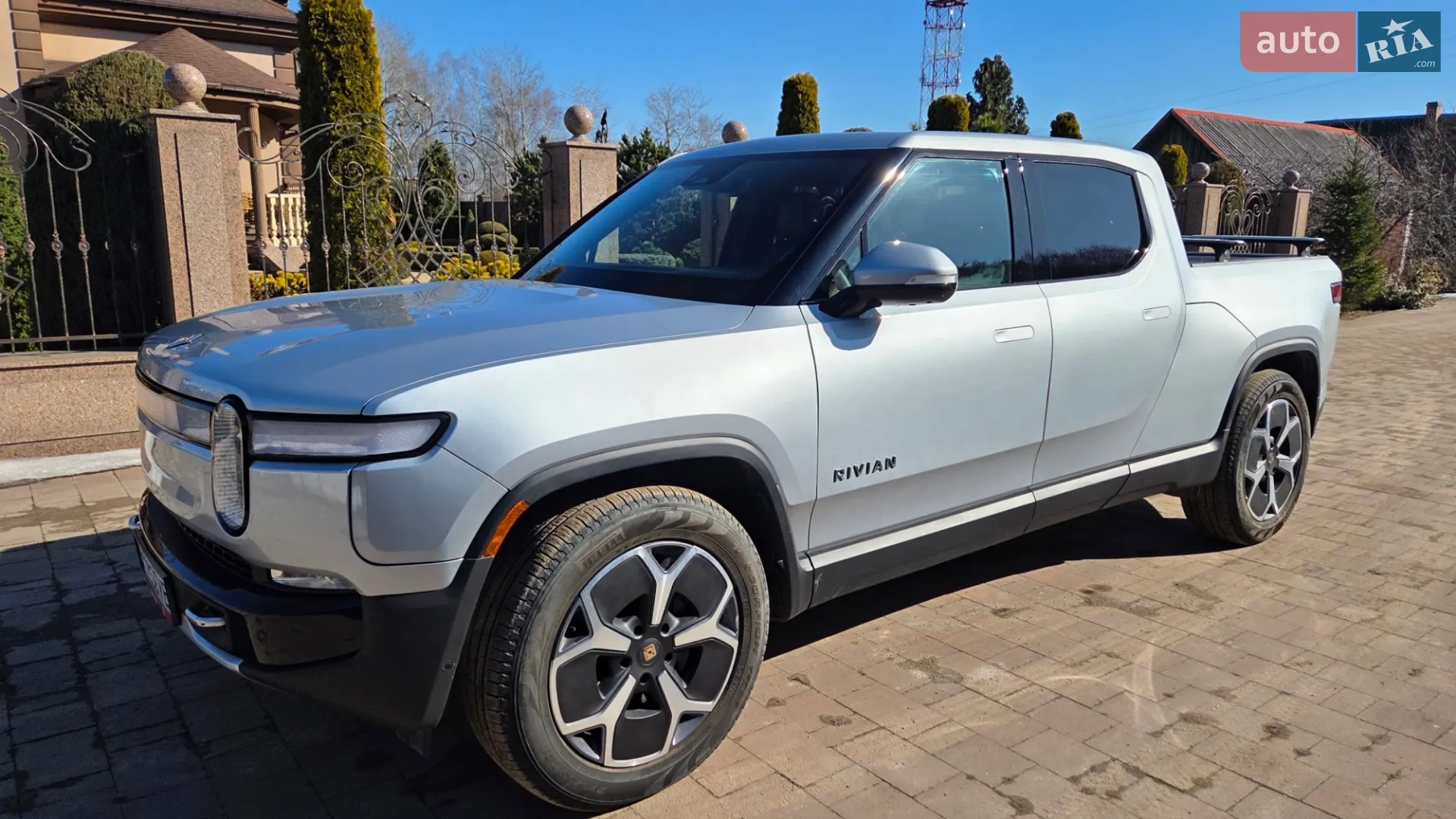 Rivian R1T, 2024