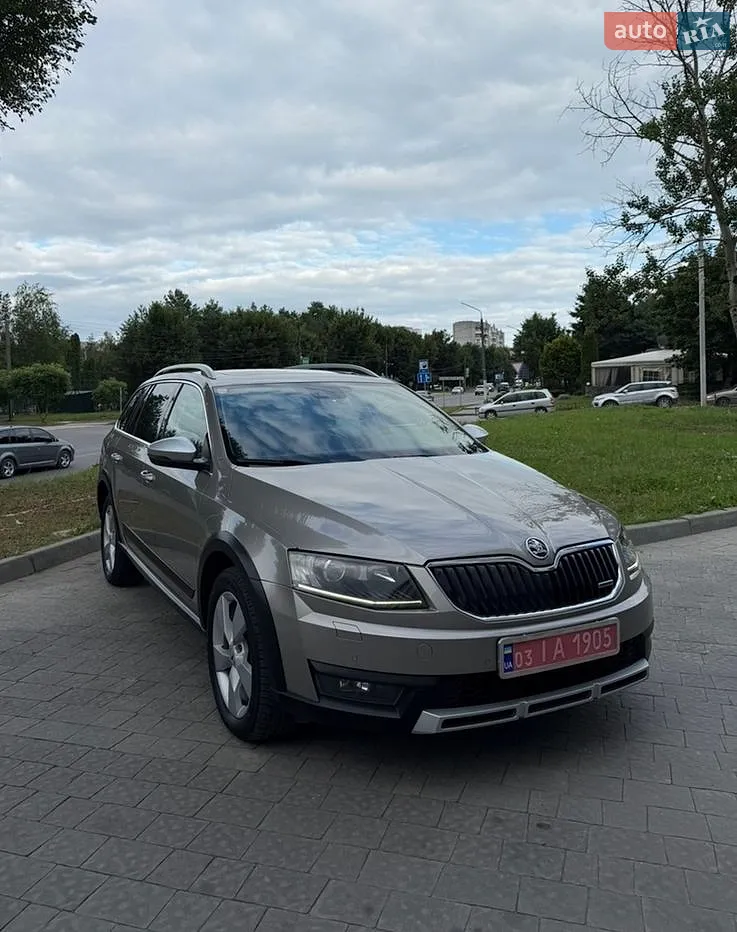 Skoda Octavia Scout, 2014