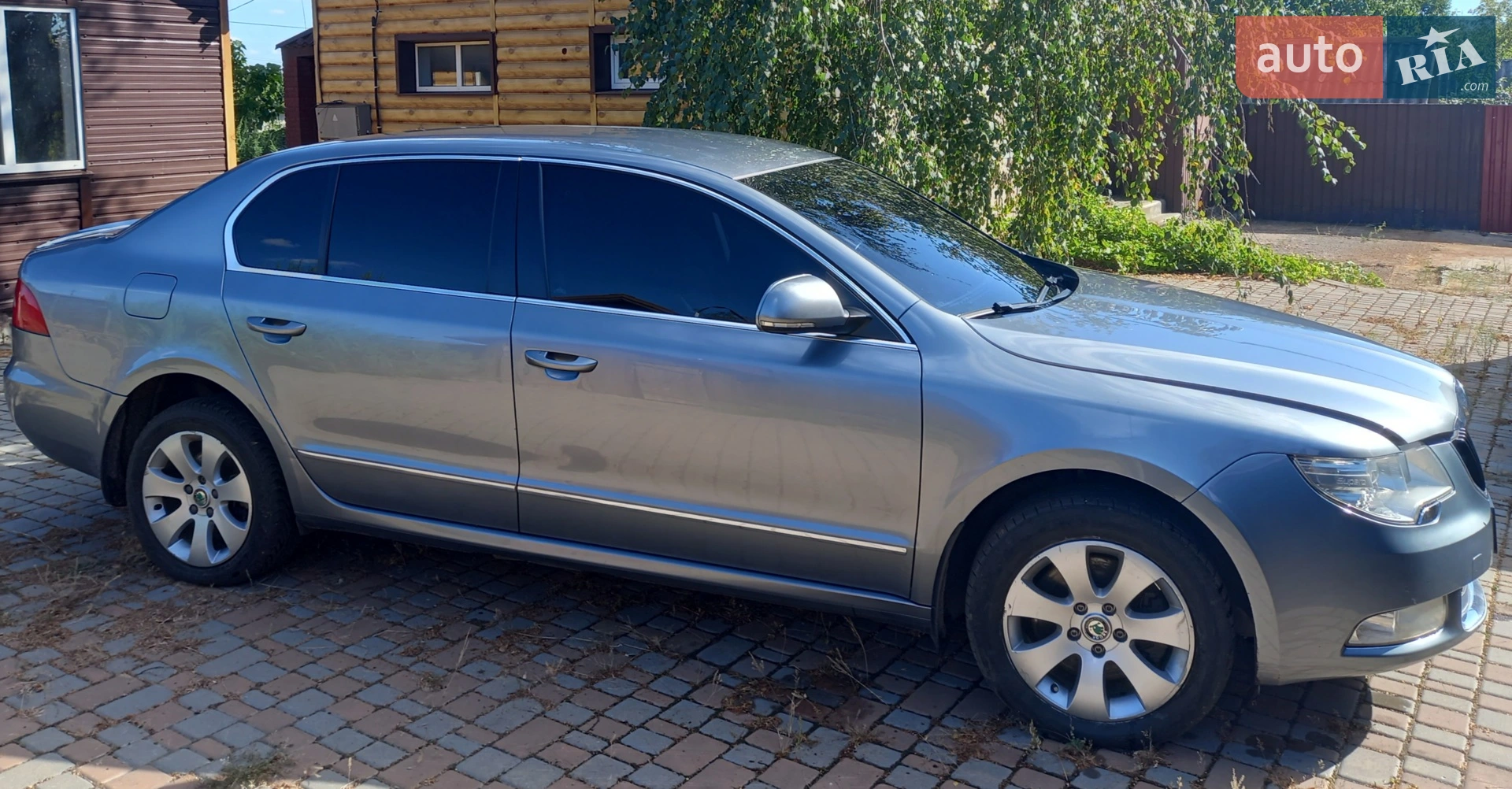 Skoda Superb, 2011