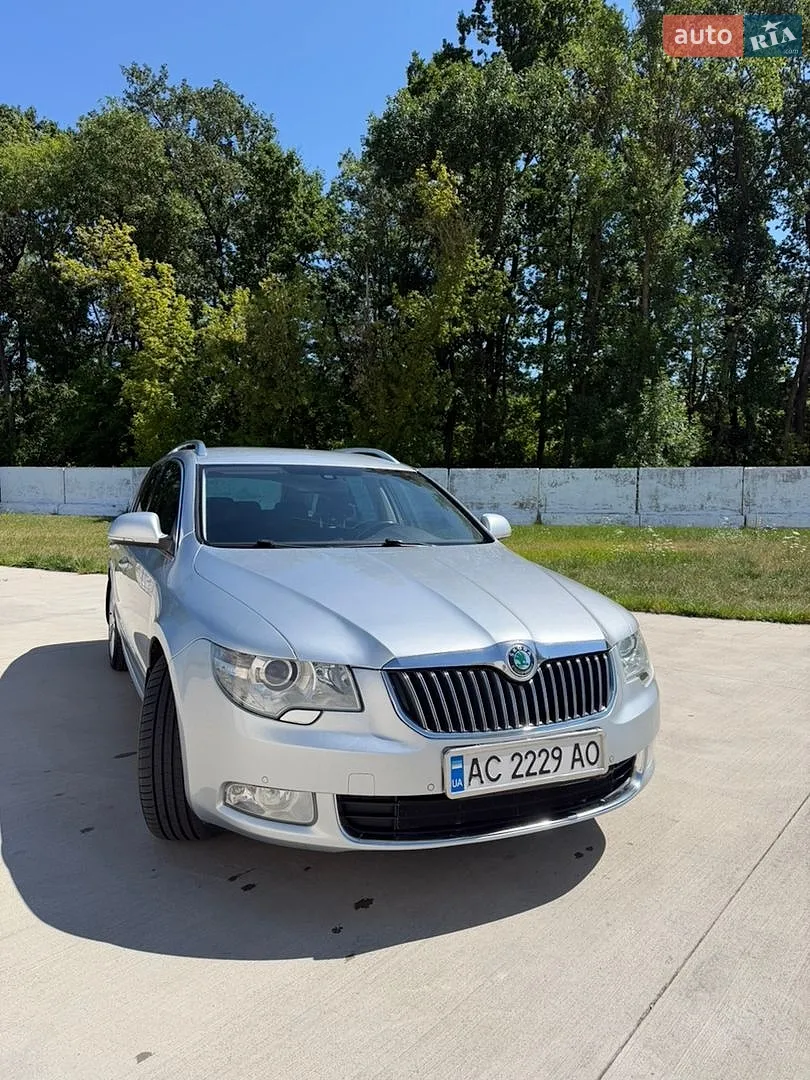 Skoda Superb, 2011