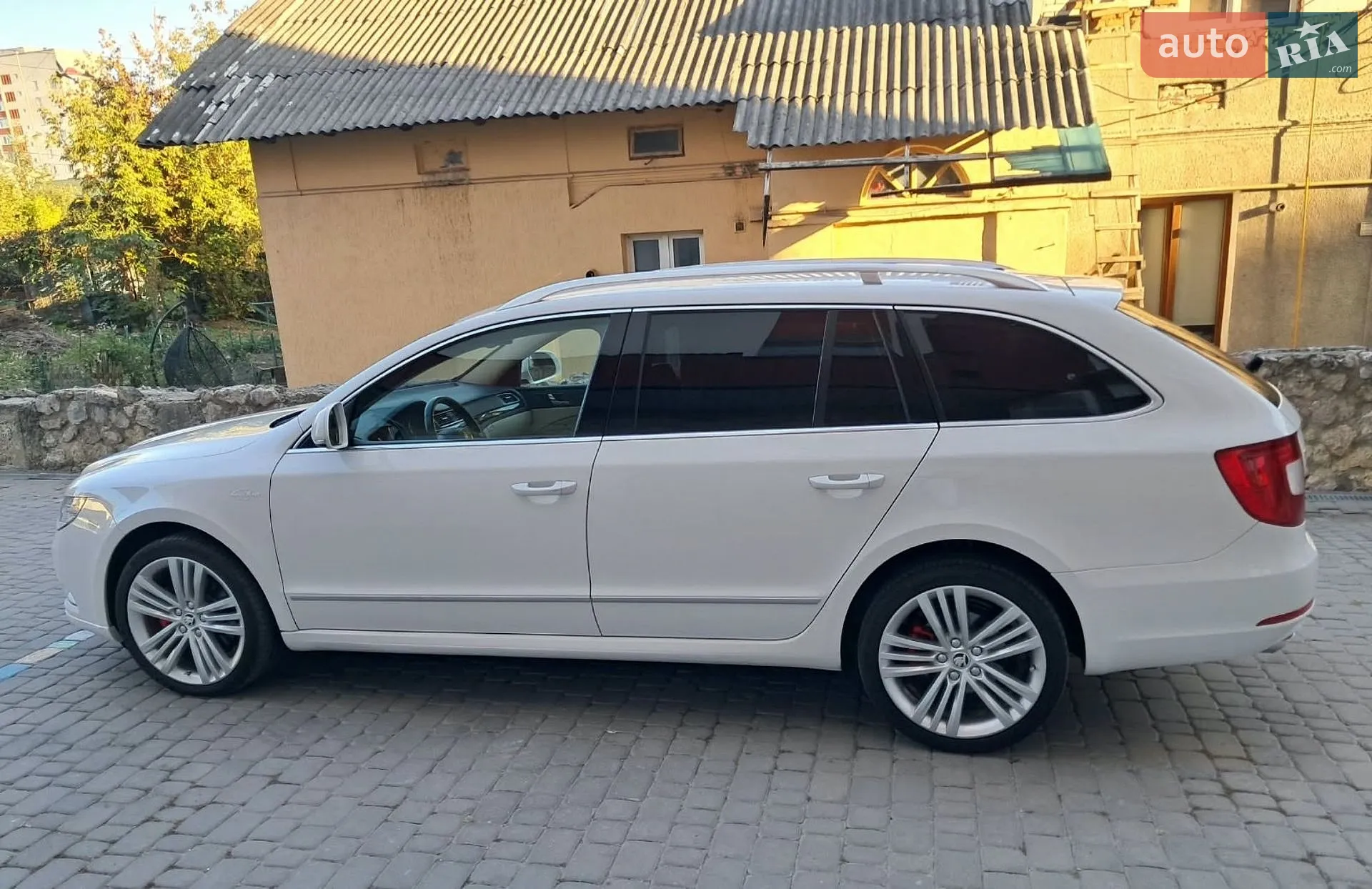 Skoda Superb, 2012