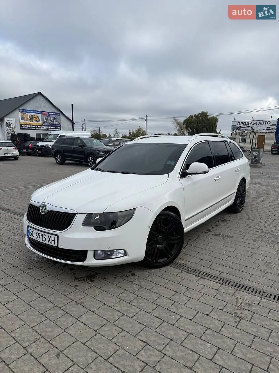 Skoda Superb, 2011