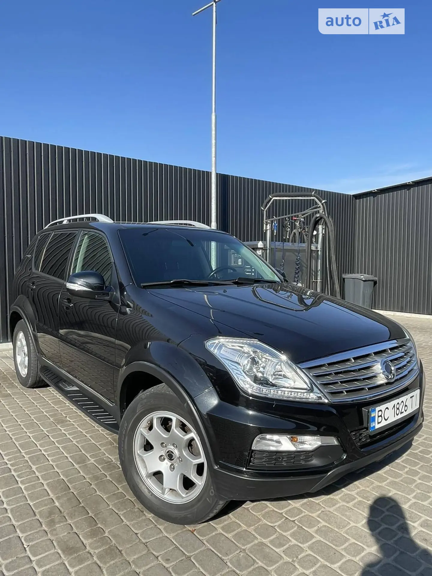 SsangYong Rexton, 2015