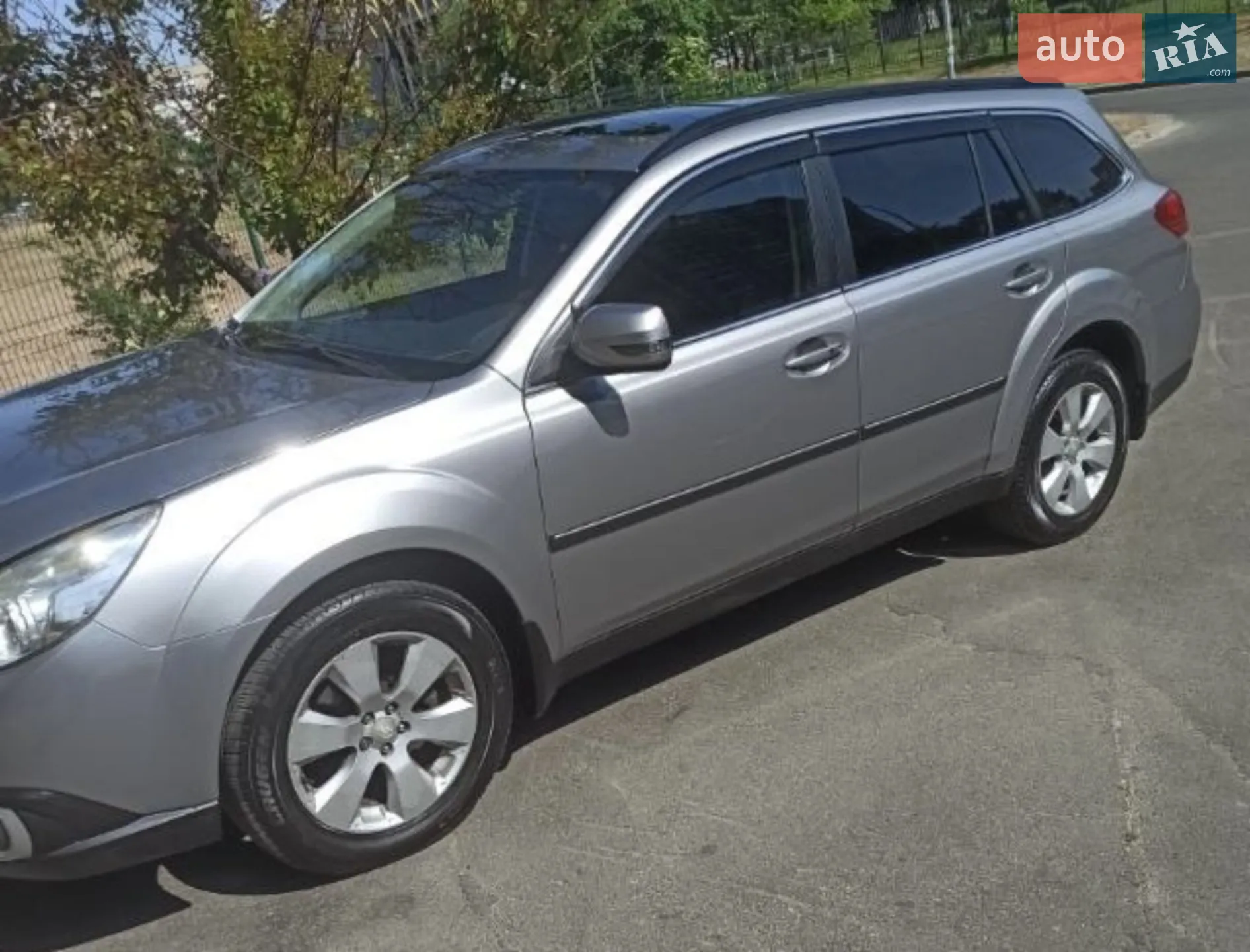 Subaru Outback, 2011