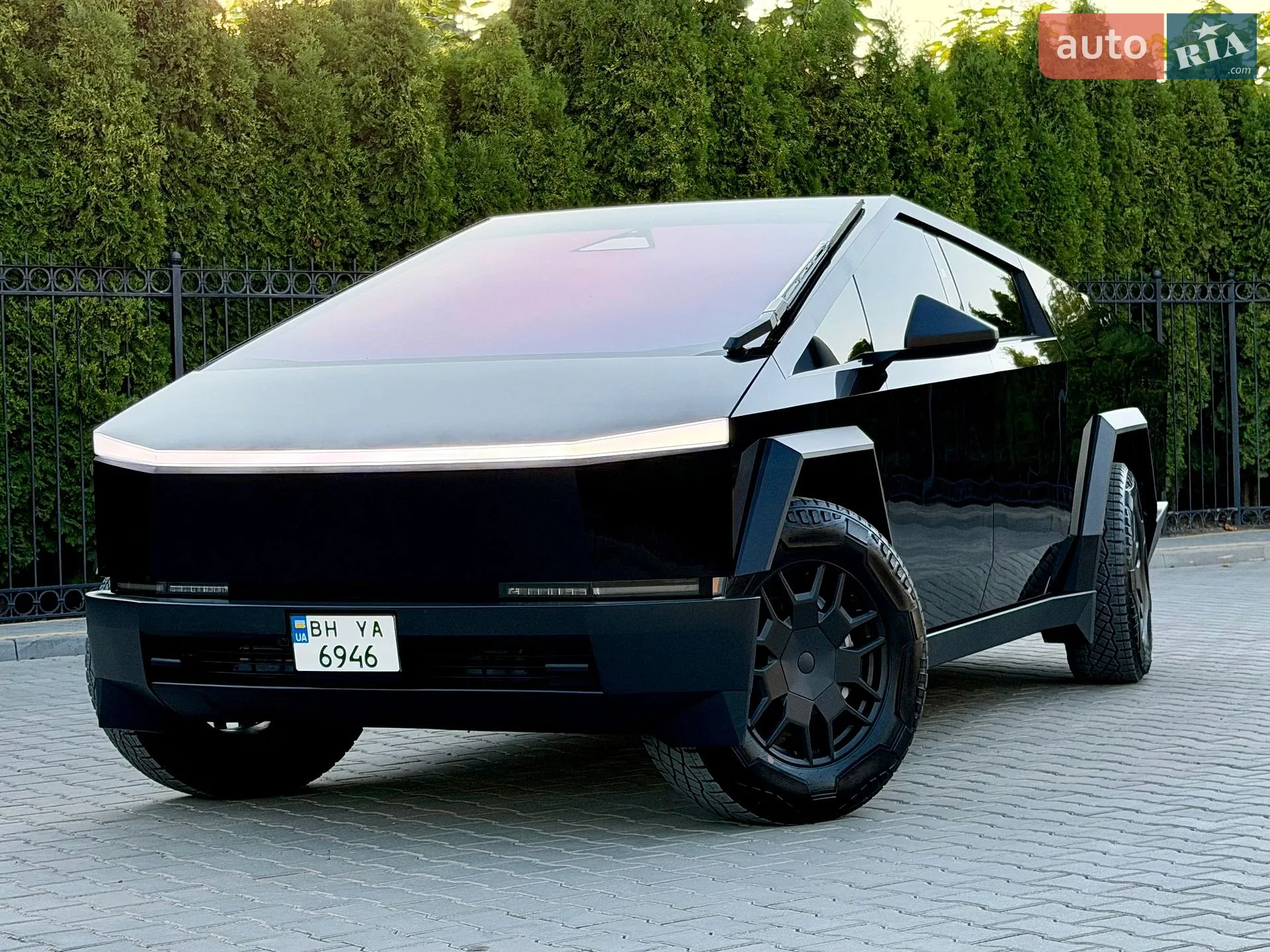 Tesla Cybertruck, 2024