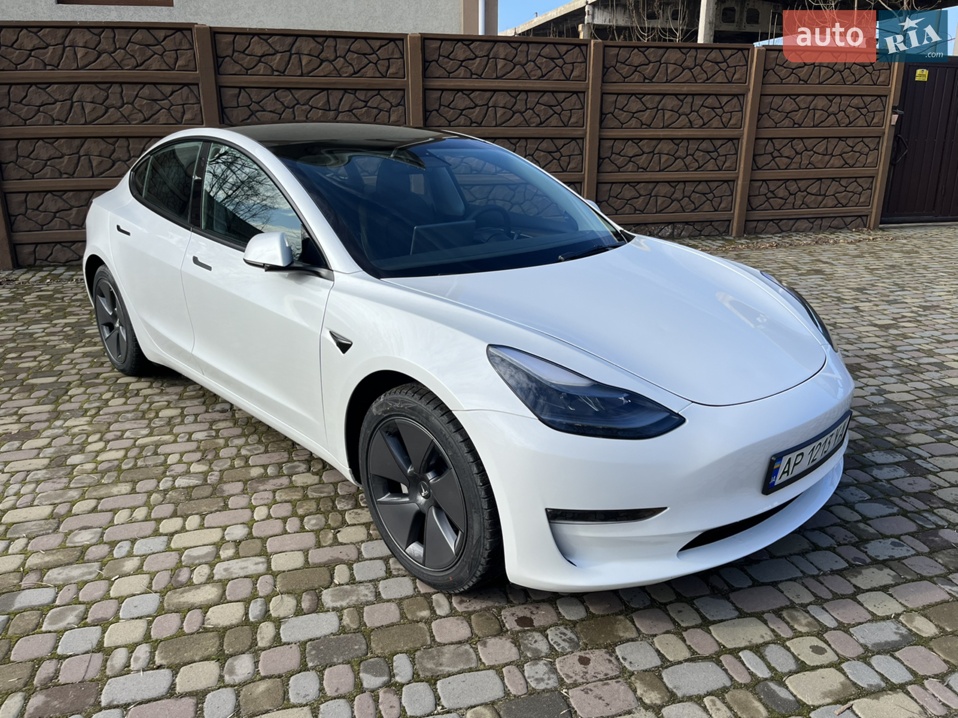 Tesla Model 3, 2022