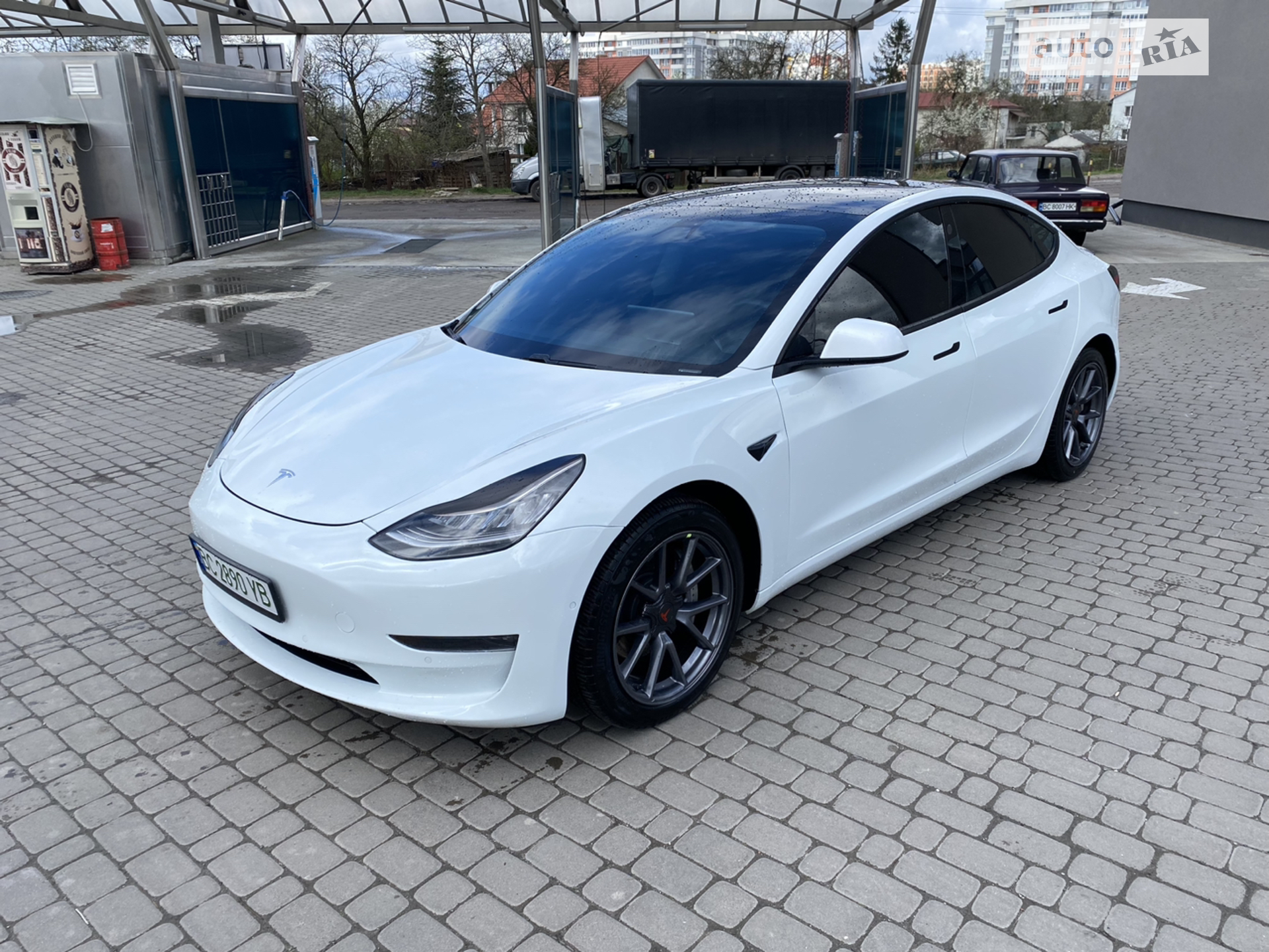 Tesla Model 3, 2020
