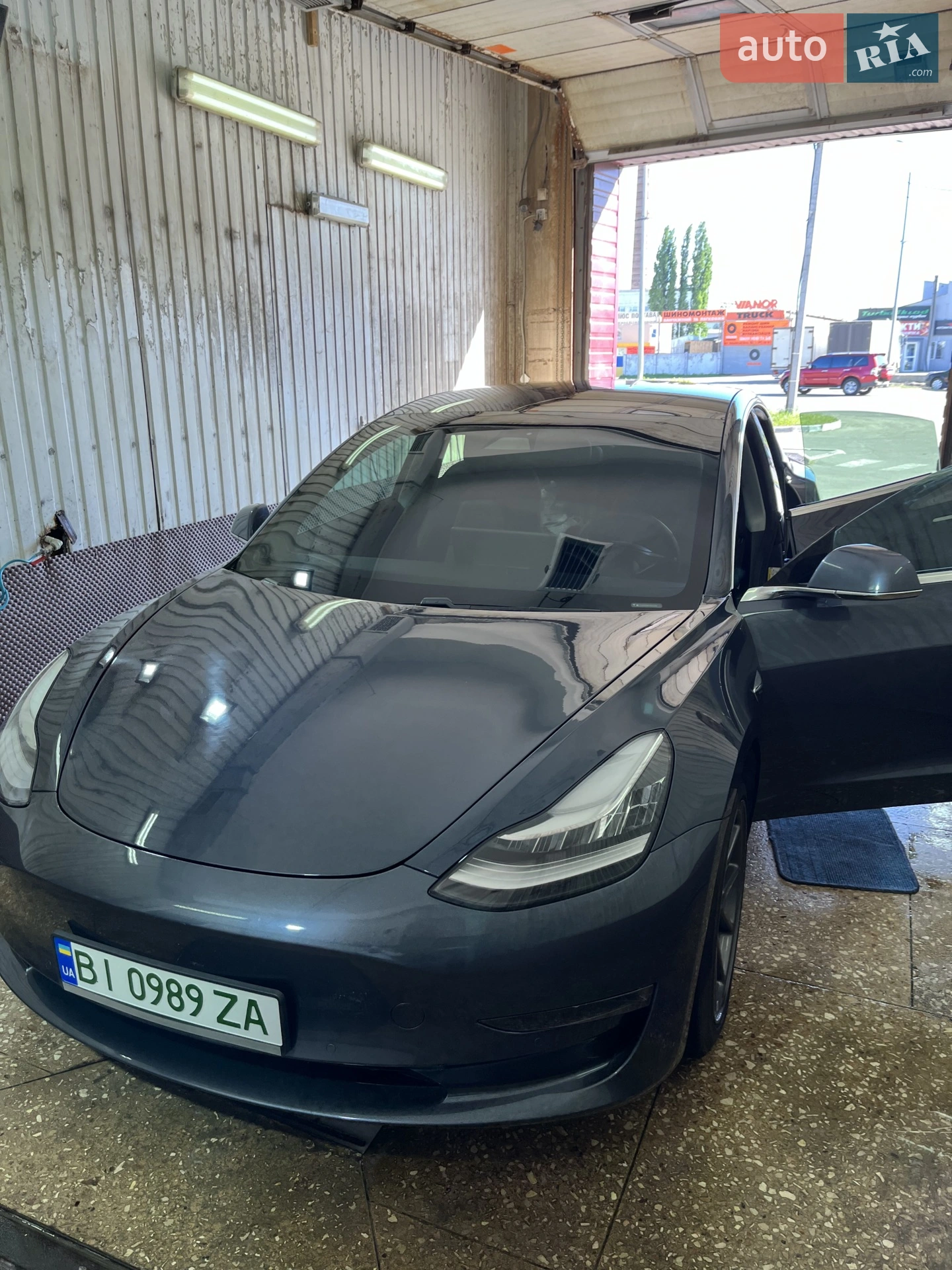 Tesla Model 3, 2020