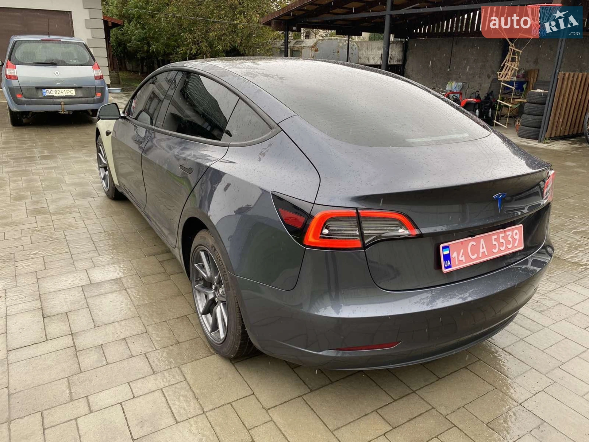 Tesla Model 3, 2023