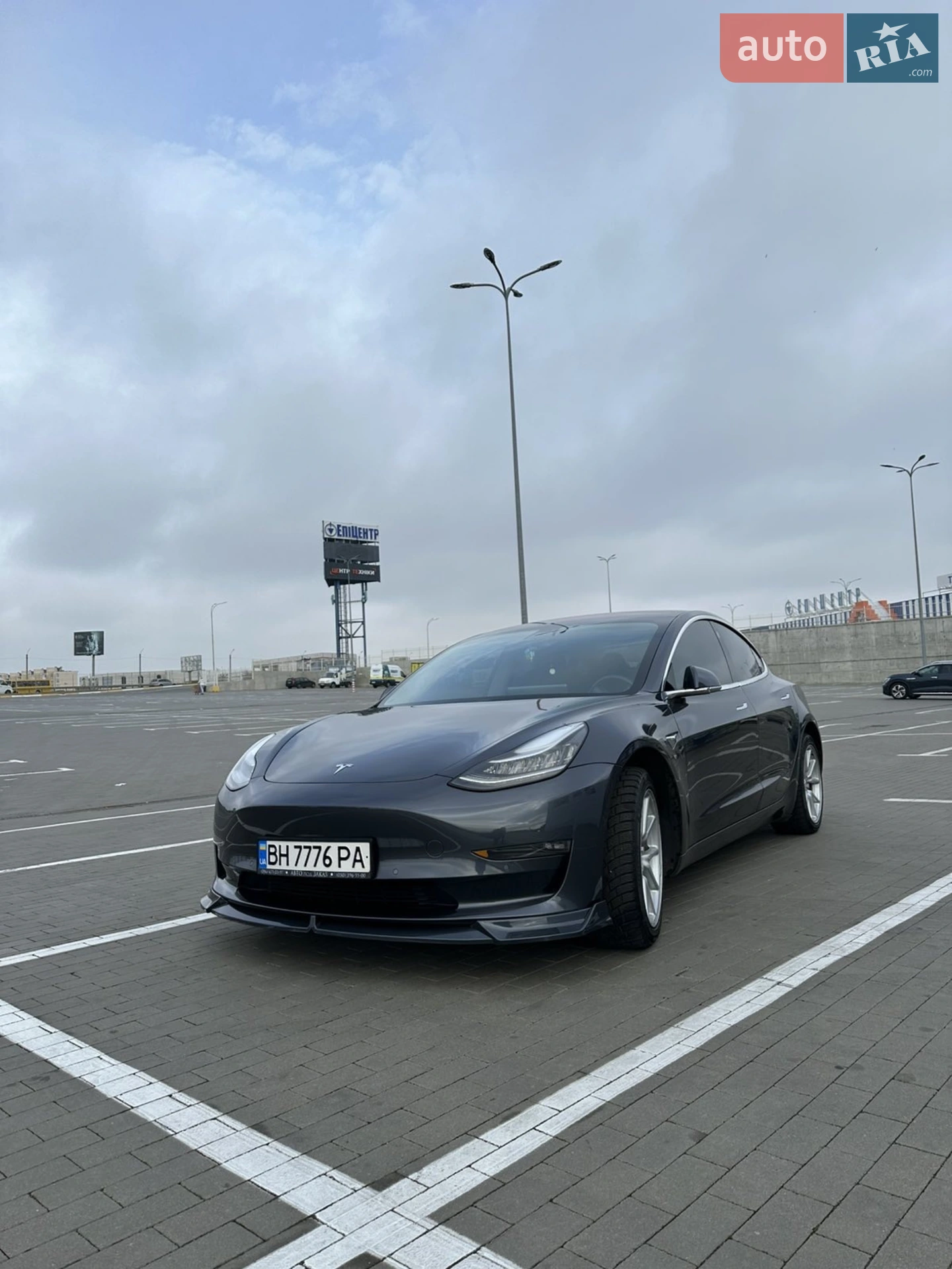 Tesla Model 3, 2018