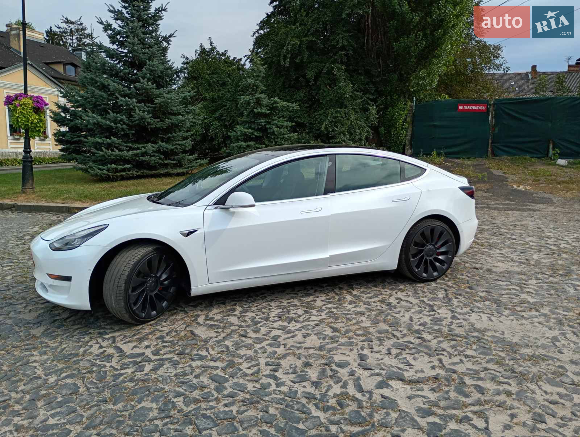 Tesla Model 3, 2020